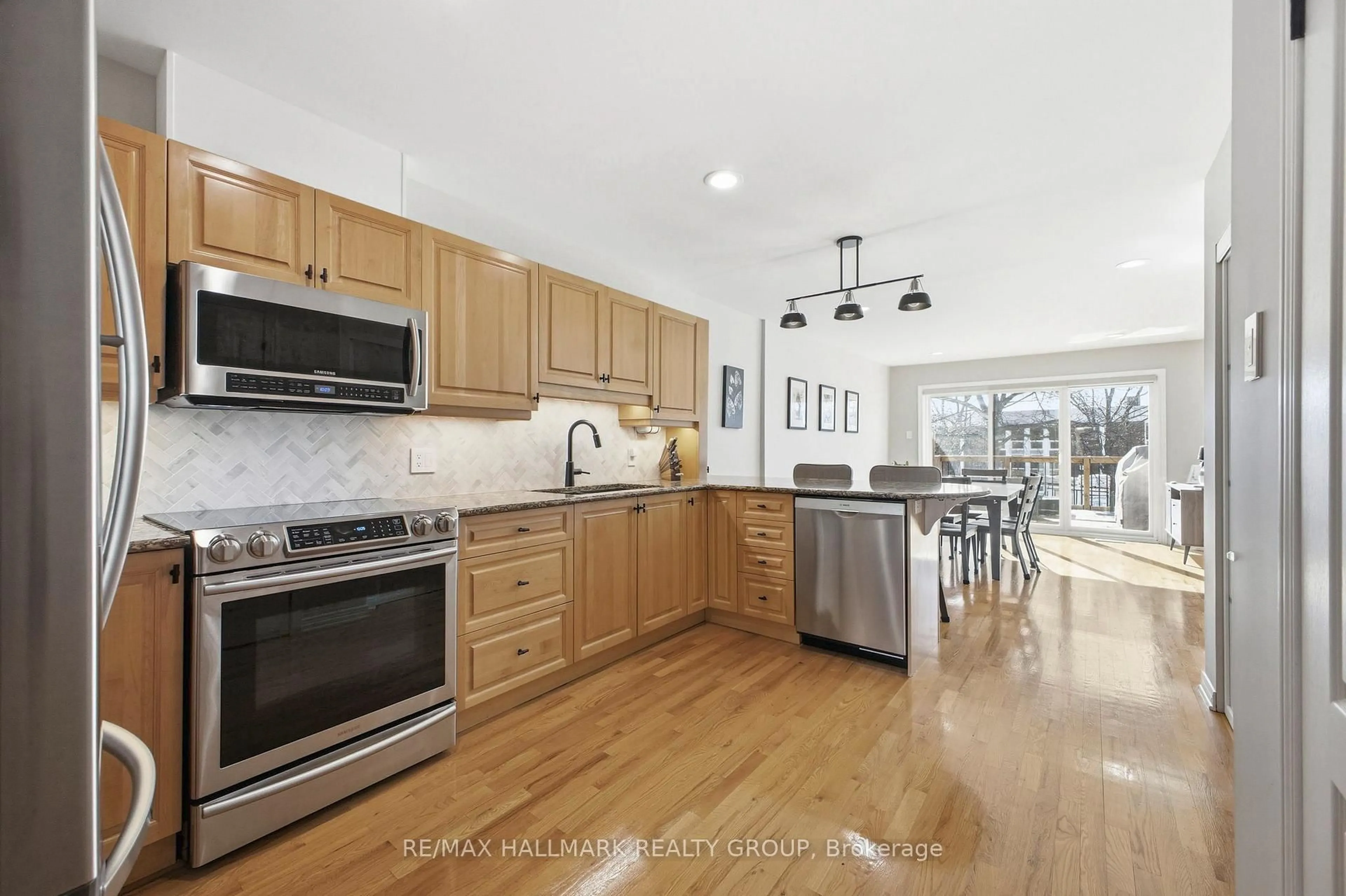 Open concept kitchen, unknown for 303B James St, Ottawa Ontario K1R 5M8