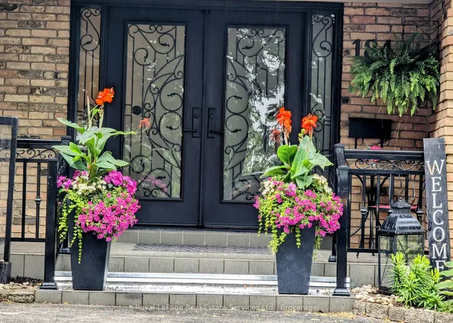 184 Dundas St, Hamilton 3