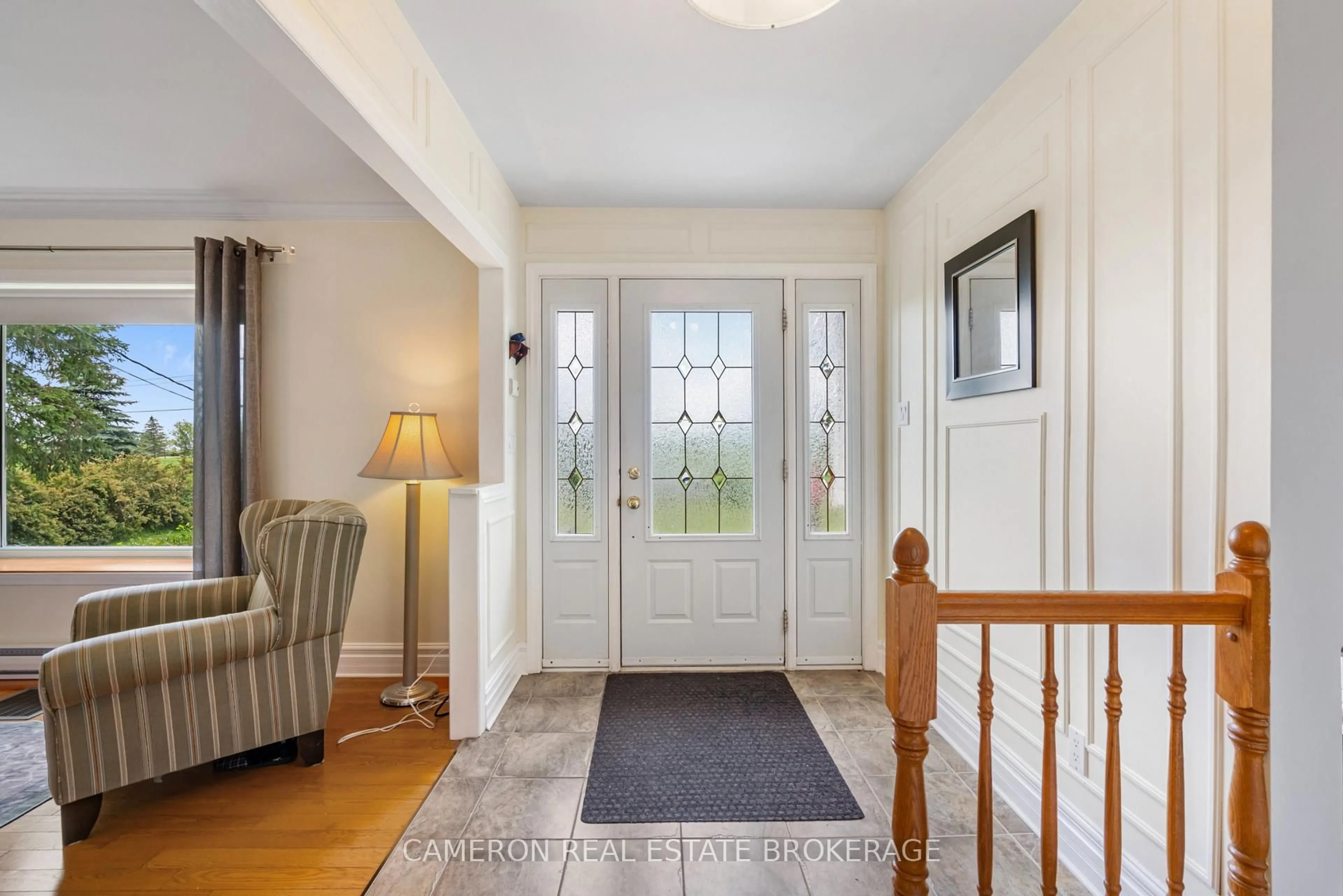 Indoor entryway for 5003 Chapel Rd, South Glengarry Ontario K0C 1S0