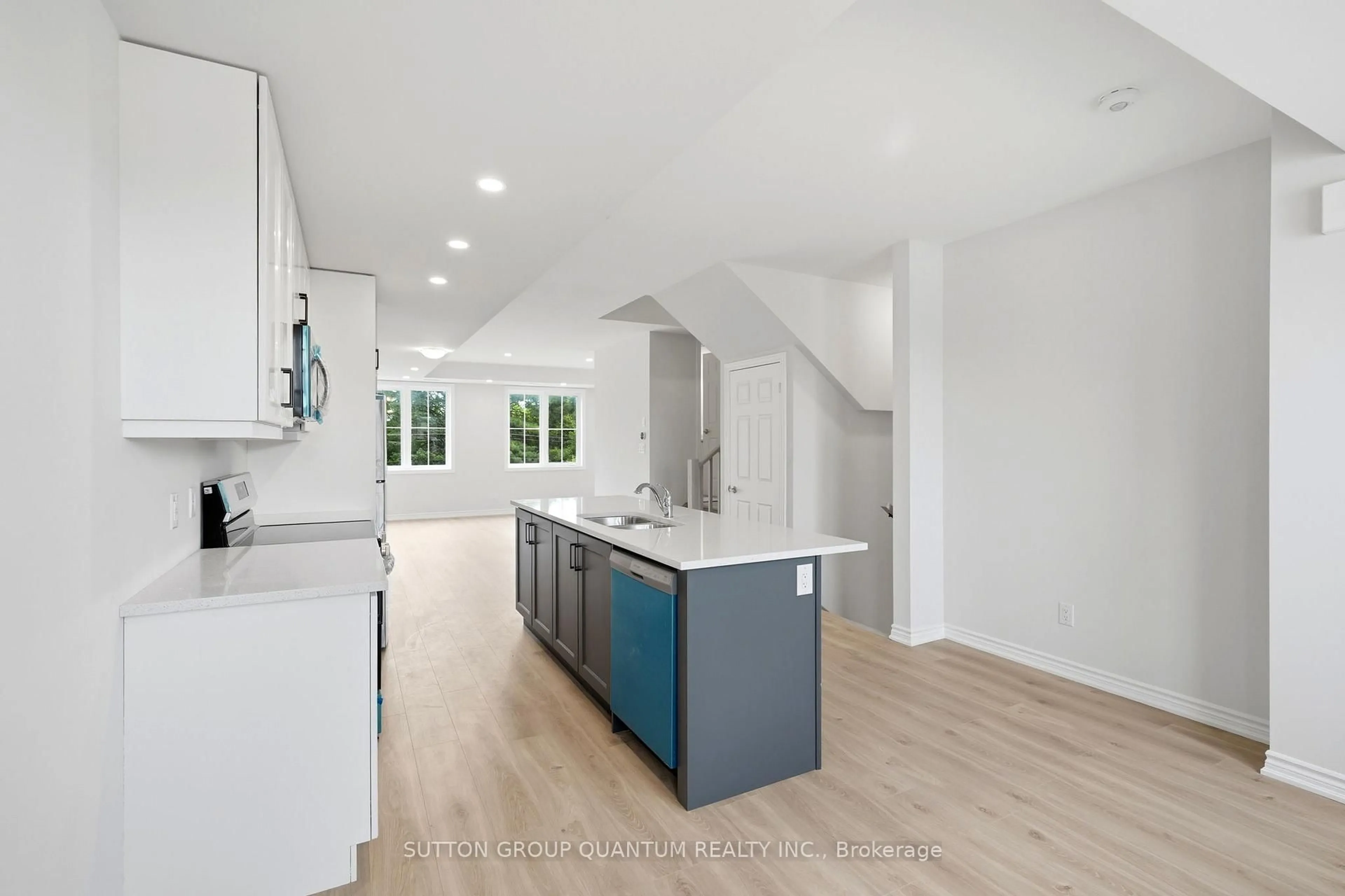 Open concept kitchen, unknown for 677 Park Rd #70, Brantford Ontario N3R 0A2