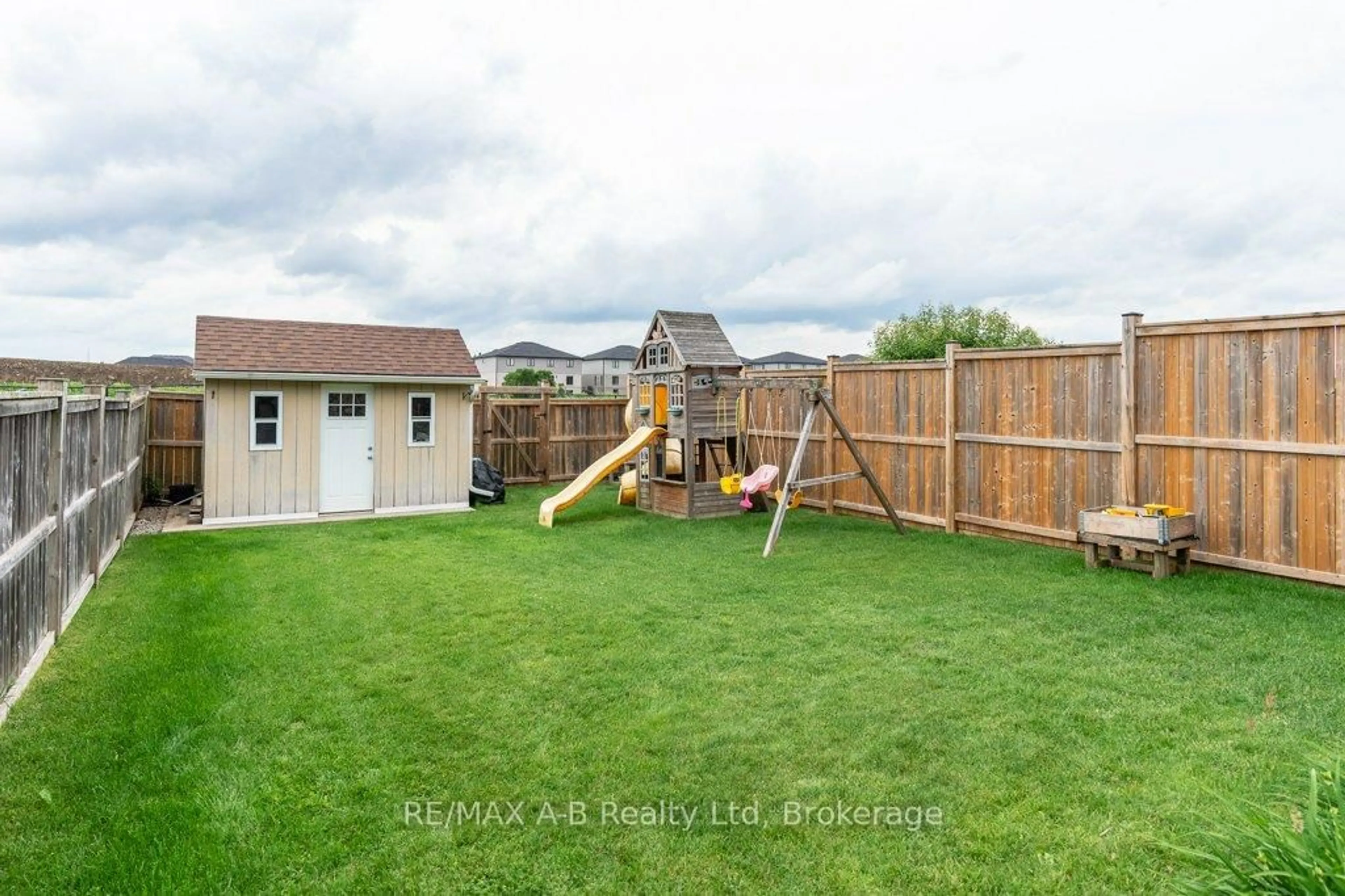 A pic from outside/outdoor area/front of a property/back of a property/a pic from drone, mountain view for 44 Brown St, Stratford Ontario N5A 0B8