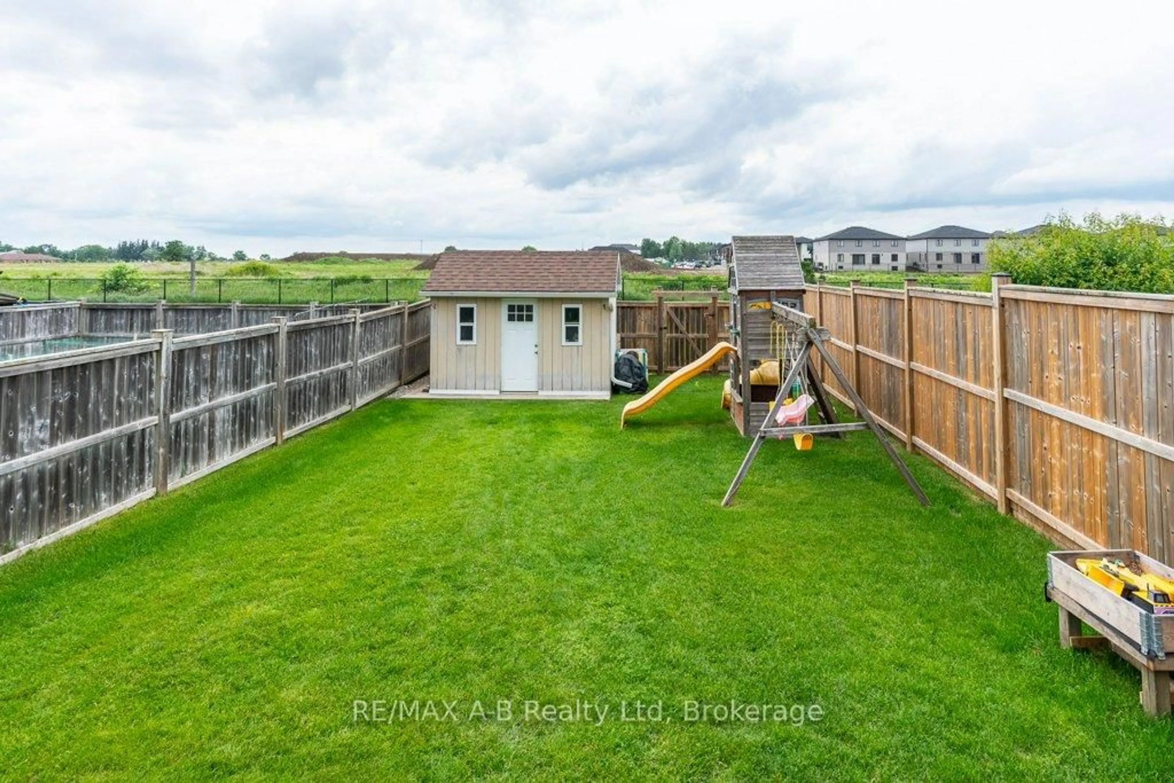 A pic from outside/outdoor area/front of a property/back of a property/a pic from drone, water/lake/river/ocean view for 44 Brown St, Stratford Ontario N5A 0B8