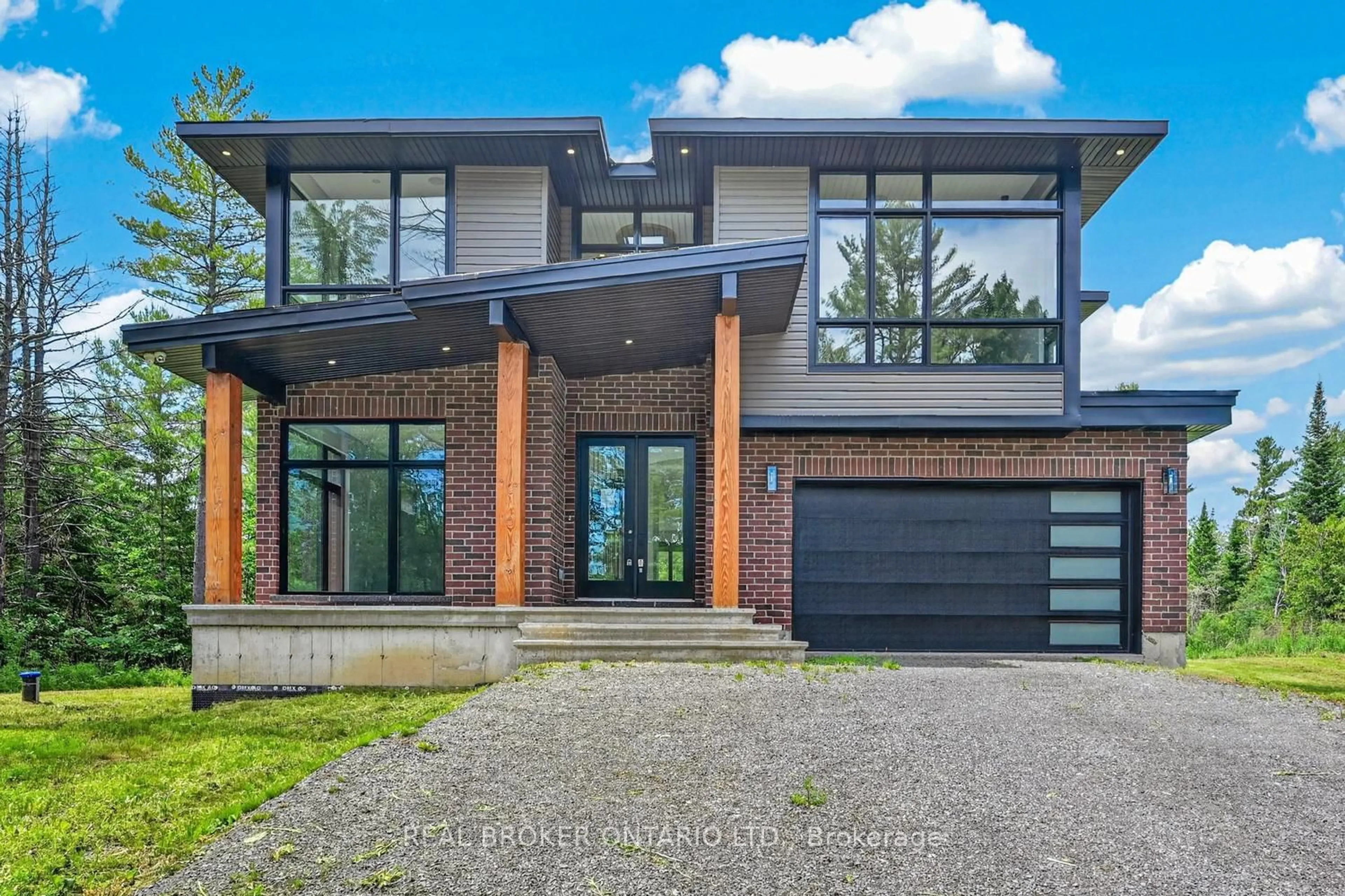 Home with brick exterior material, unknown for 2068 RICHMOND Rd, Smiths Falls Ontario K7A 4S7