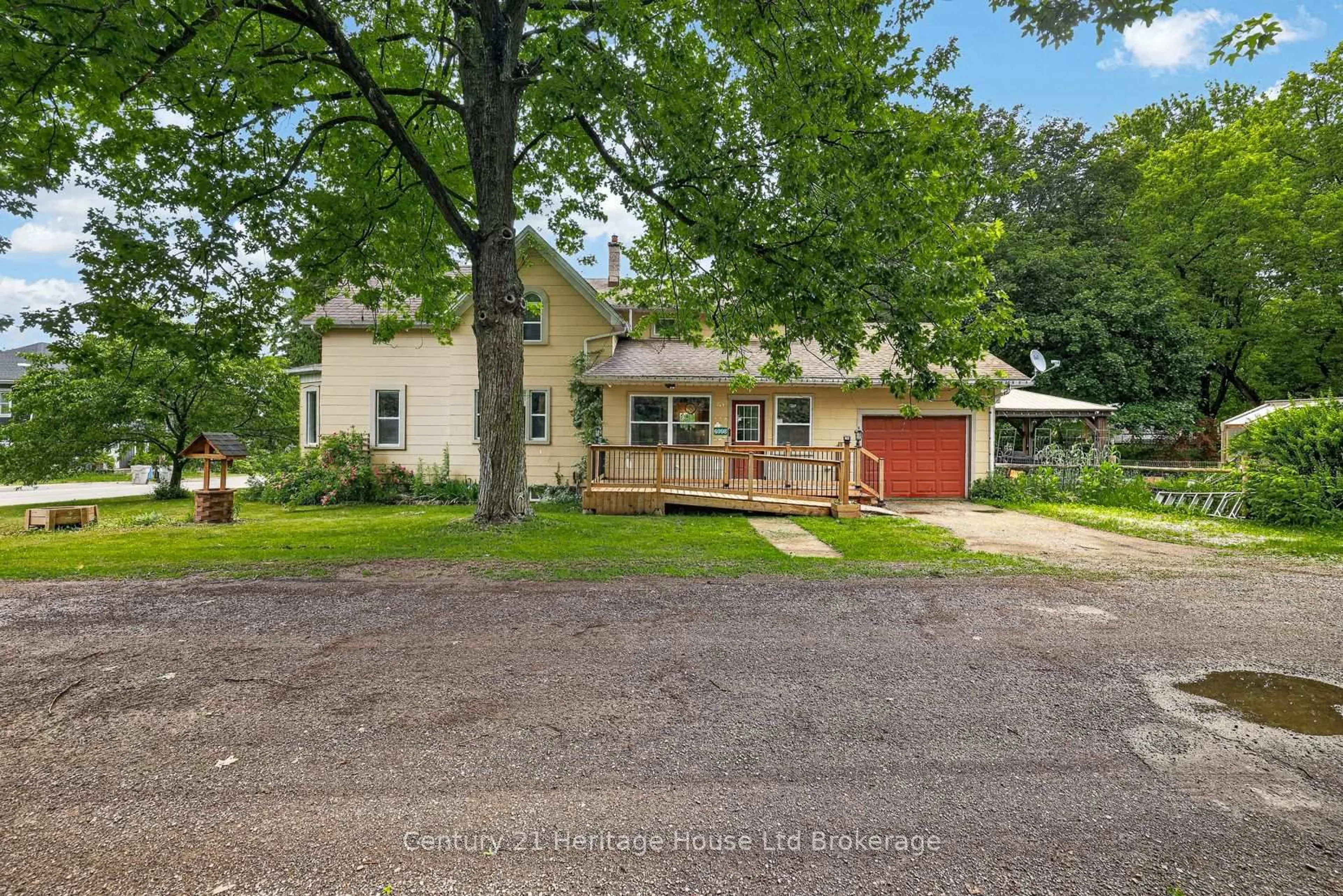 A pic from outside/outdoor area/front of a property/back of a property/a pic from drone, street for 6998 Church St, West Perth Ontario N0K 1Y0