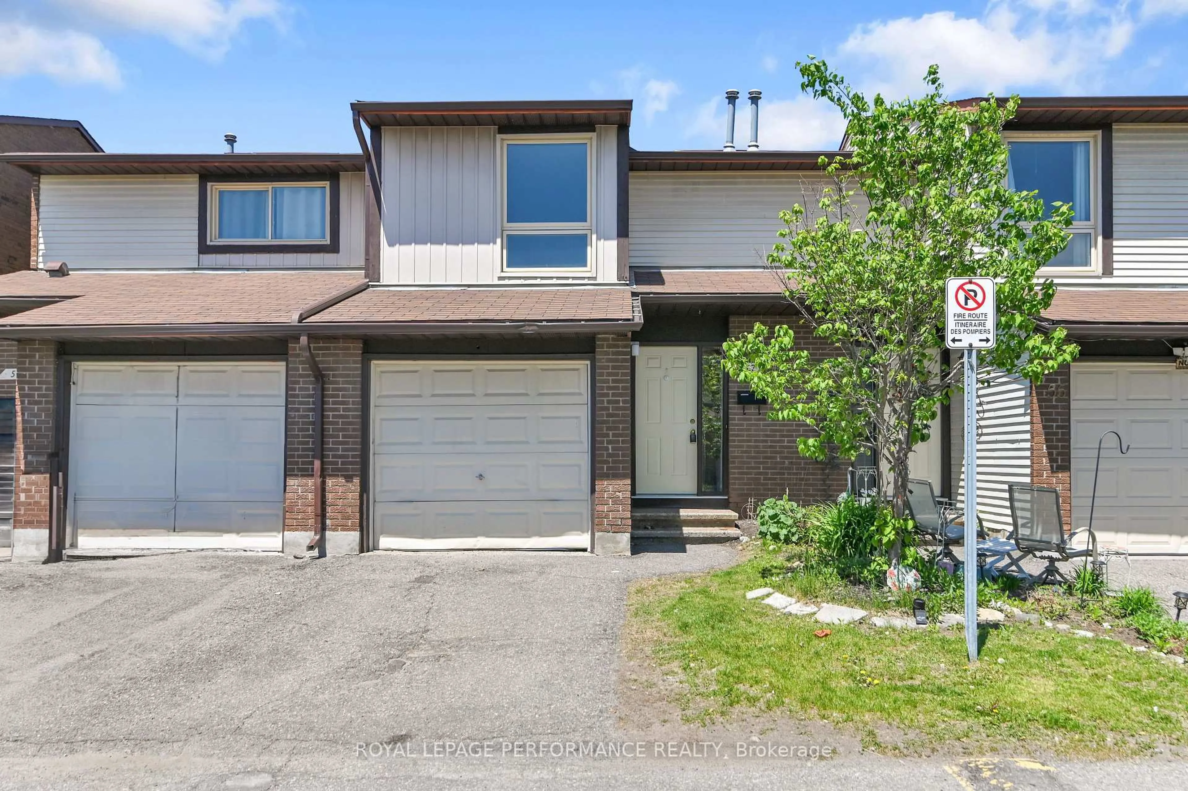 A pic from outside/outdoor area/front of a property/back of a property/a pic from drone, street for 57 Angela Private #26, Ottawa Ontario K1V 0E7