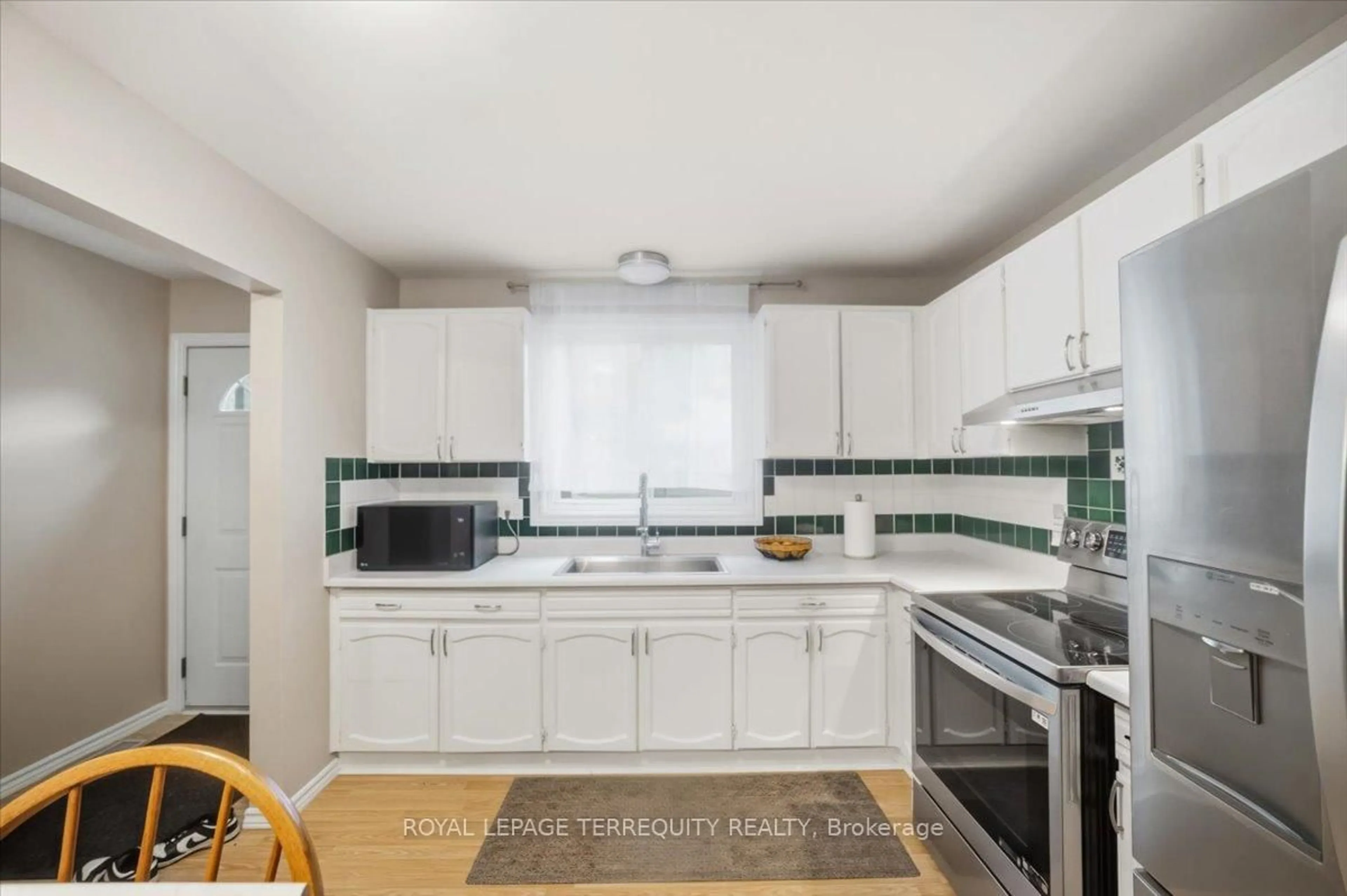 Standard kitchen, unknown for 175 Siebert Ave #1, Kitchener Ontario N2C 2M1
