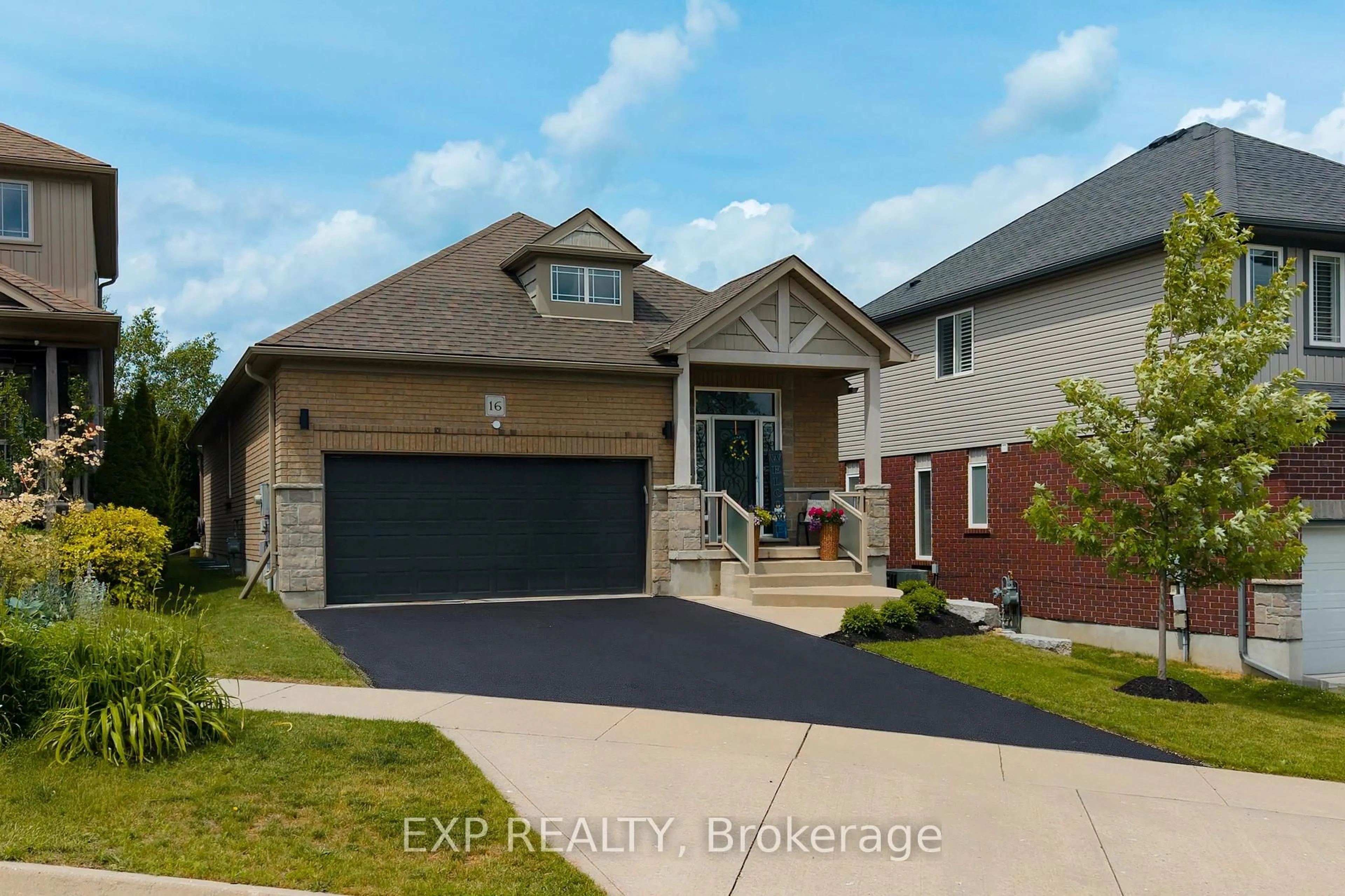Home with brick exterior material, street for 16 Gouda Pl, Cambridge Ontario N1P 0B1