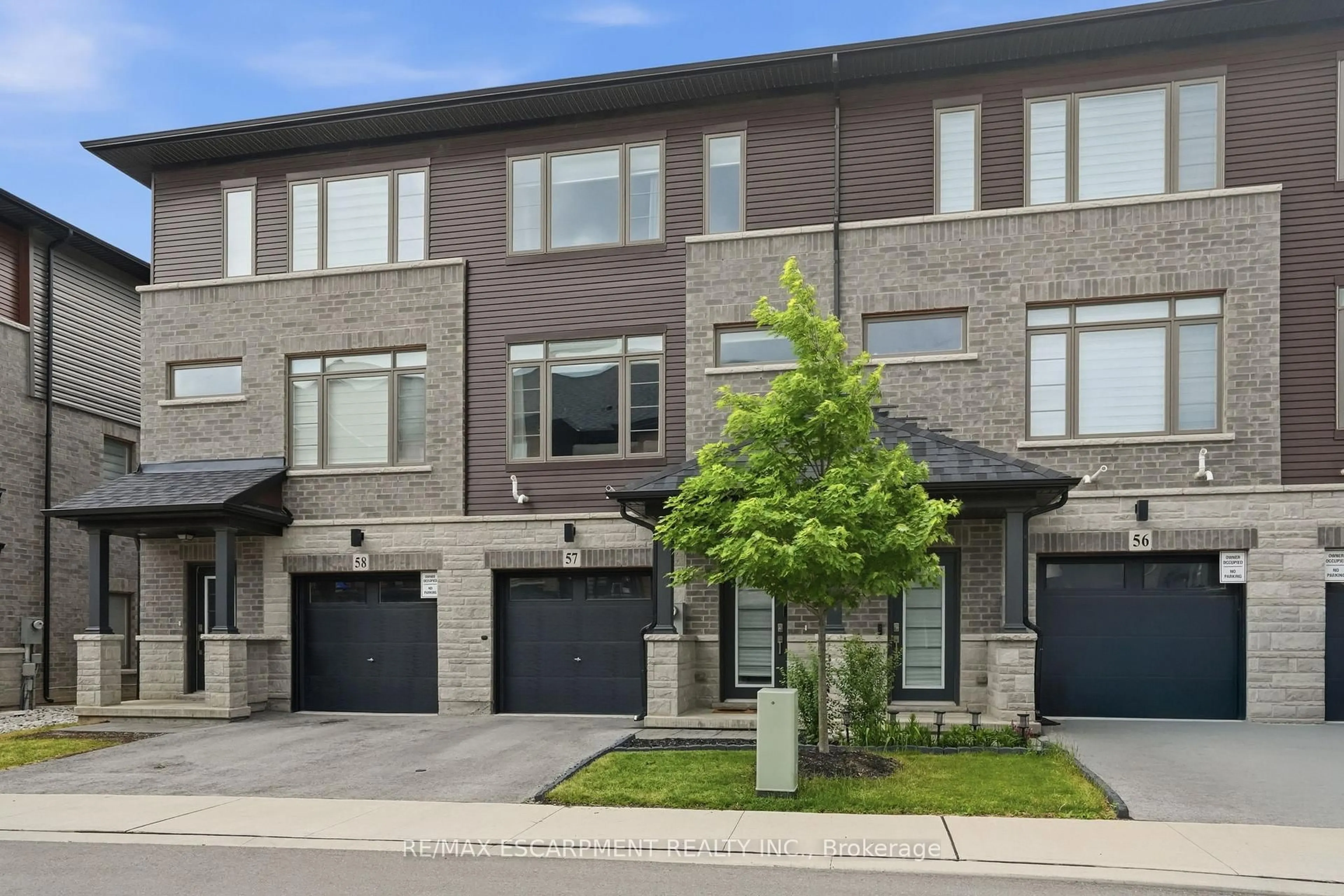 Home with brick exterior material, street for 61 Soho St #57, Hamilton Ontario L8J 0M6