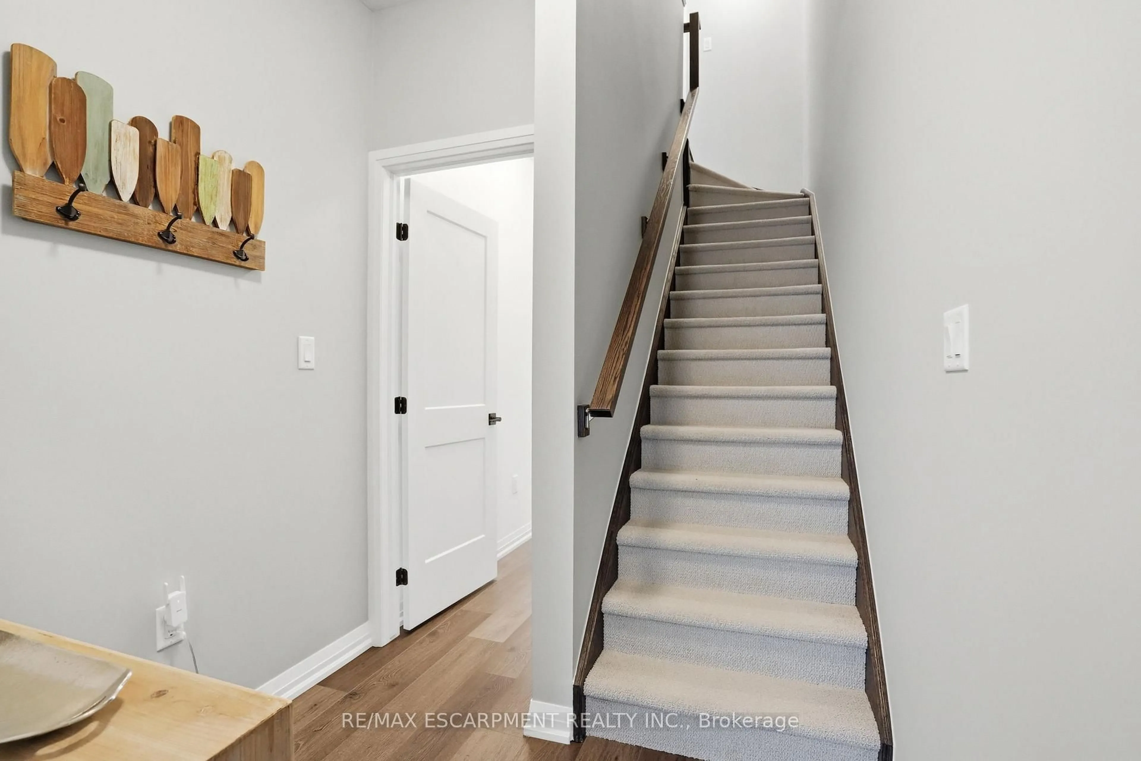 Stairs for 61 Soho St #57, Hamilton Ontario L8J 0M6