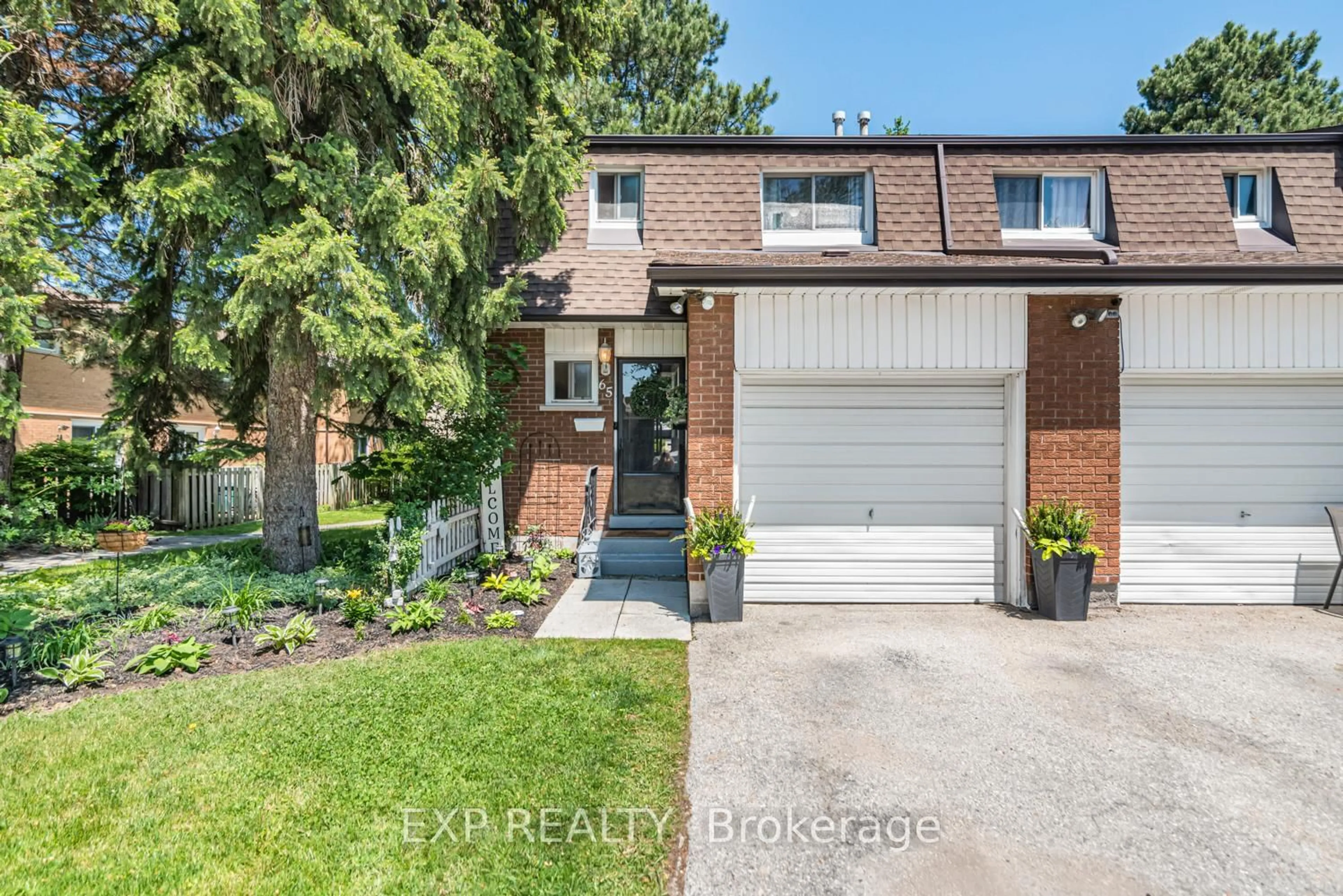 Home with brick exterior material, street for 1440 Garth St #65, Hamilton Ontario L9B 1R6