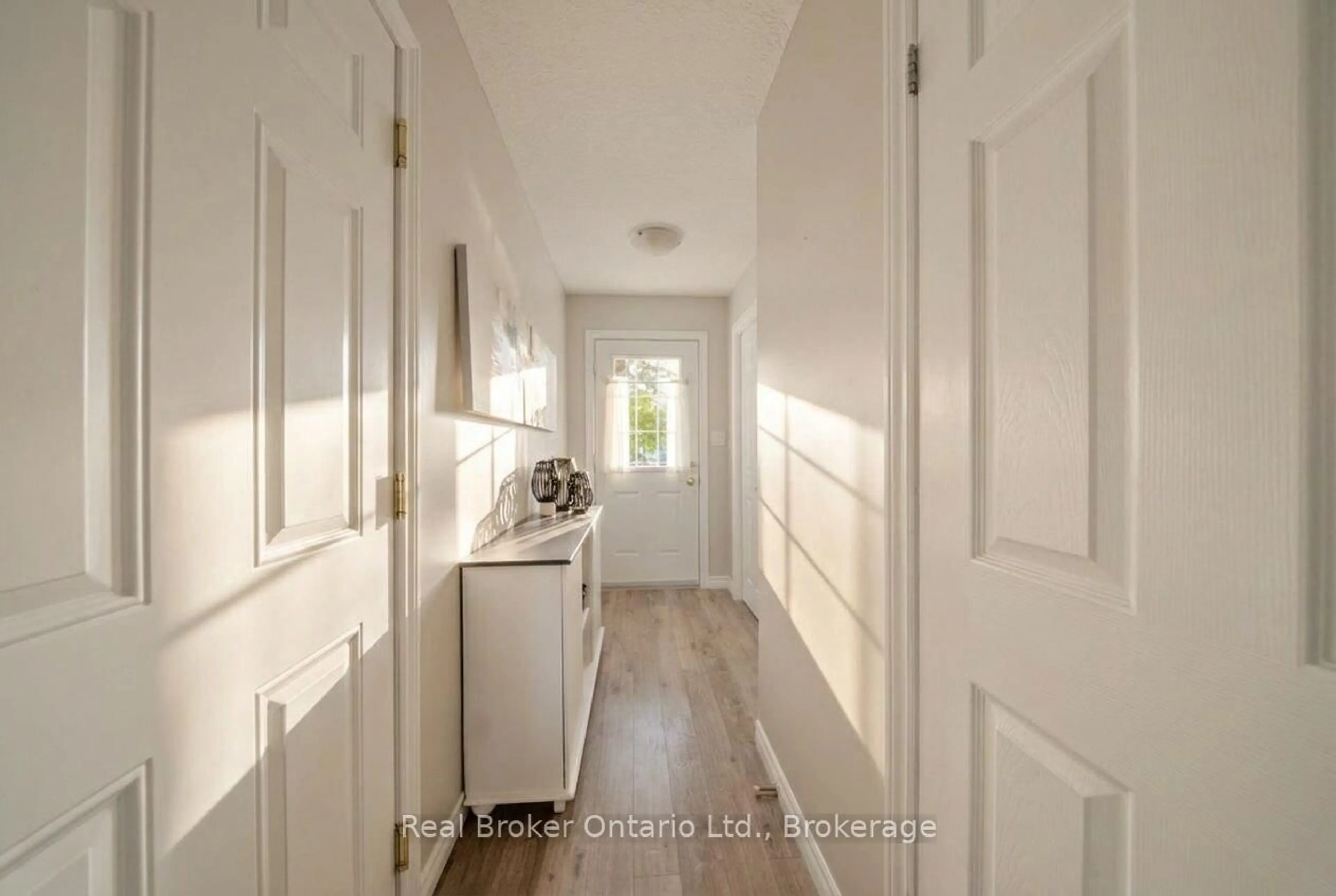 Indoor entryway for 30 Imperial Rd #21, Guelph Ontario N1K 1Y1