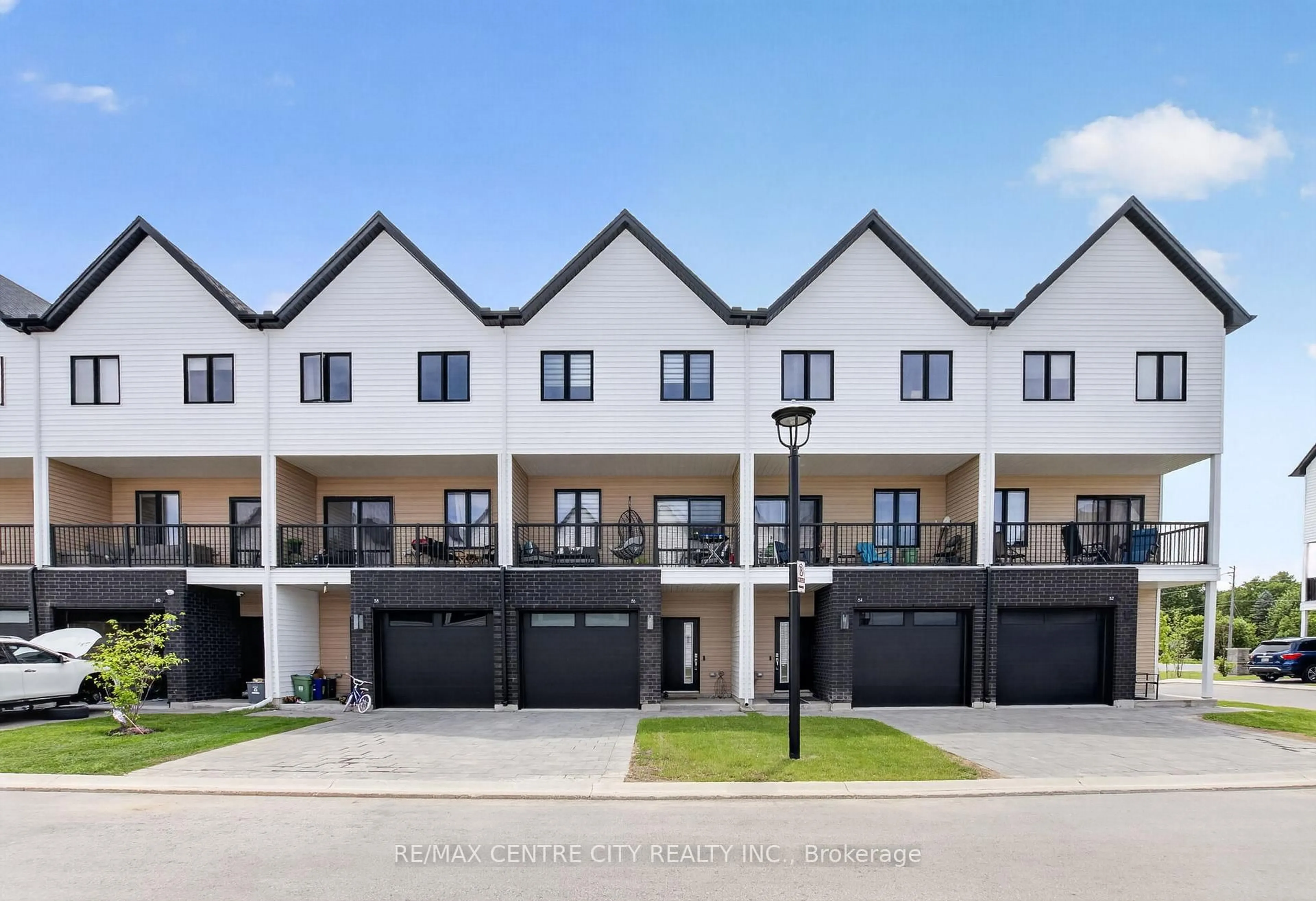 Home with vinyl exterior material, street for 1595 Capri Cres #56, London North Ontario N6G 3Y6