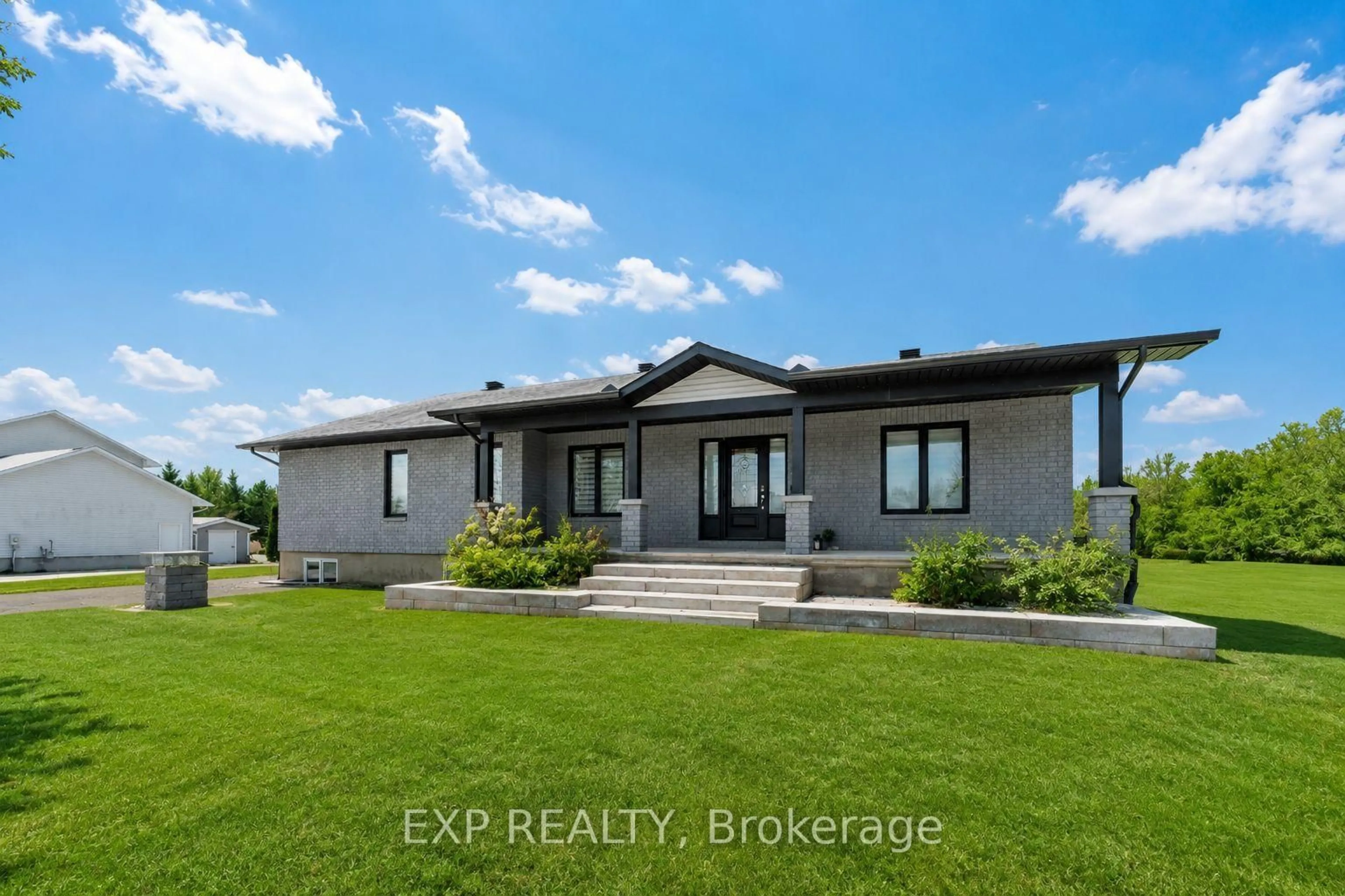 Unknown for 2760 Johannes St, Metcalfe Ontario K0A 2P0