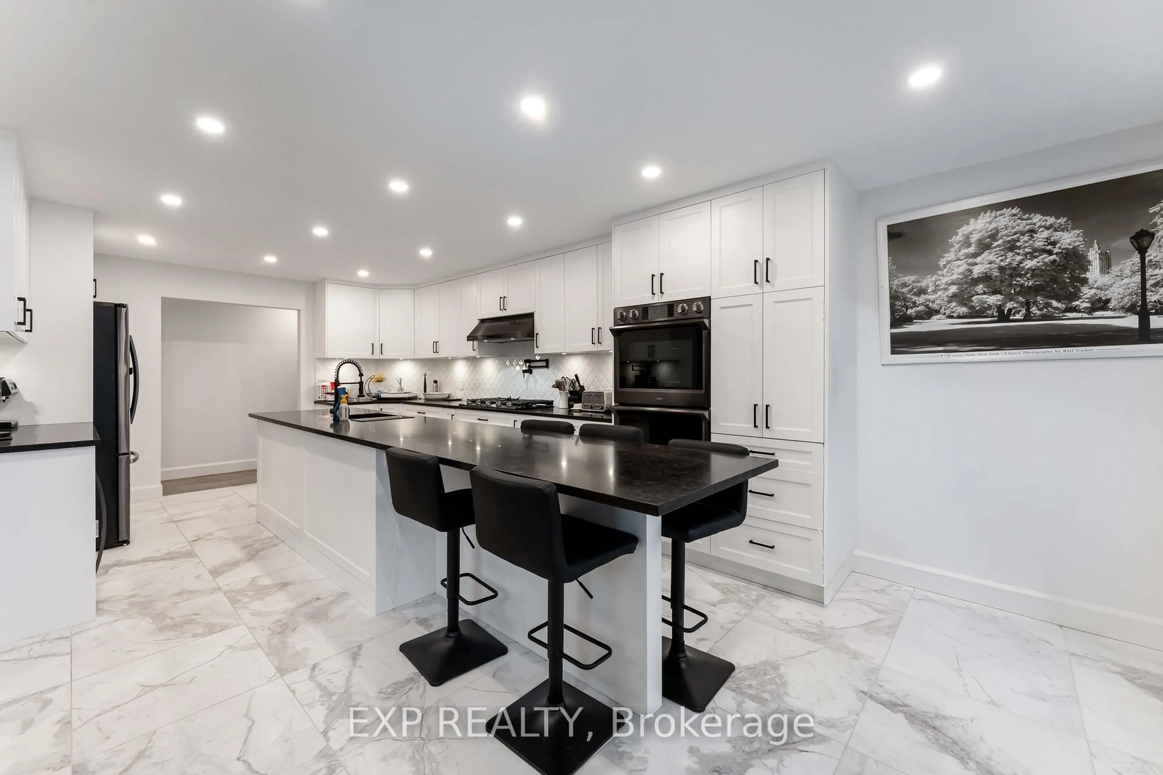 Contemporary kitchen, ceramic/tile floor for 2760 Johannes St, Metcalfe Ontario K0A 2P0