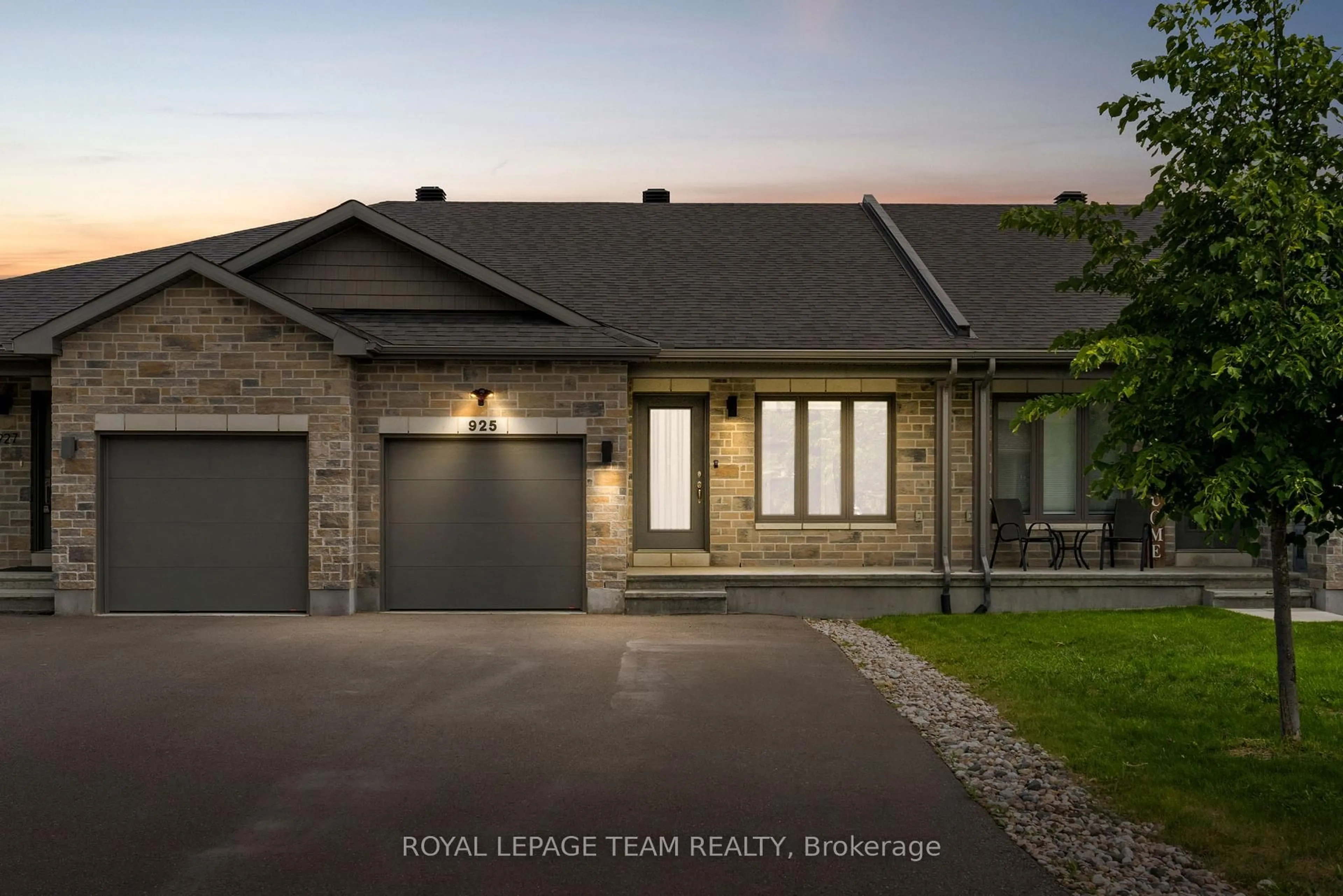 Home with brick exterior material, street for 925 Leishman Dr, Almonte Ontario K0A 1A0