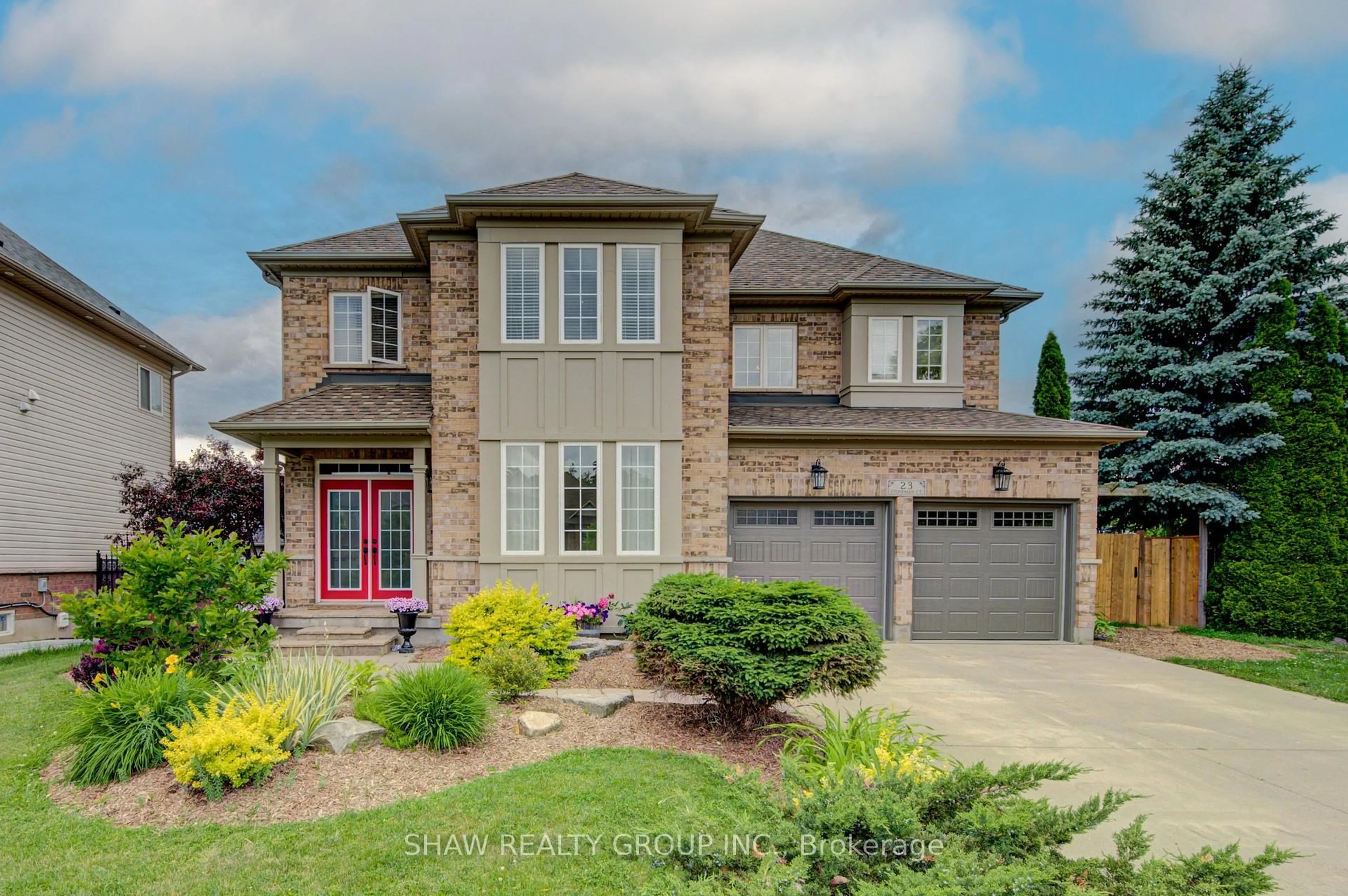 Home with brick exterior material, street for 23 Stoneman Crt, Cambridge Ontario N1P 1C9