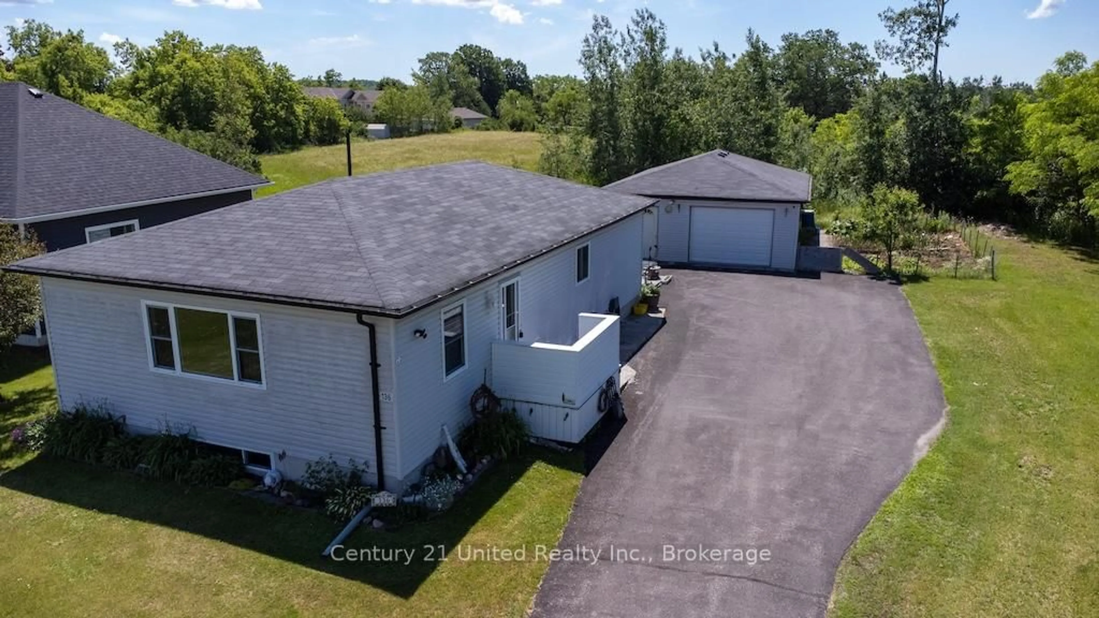 A pic from outside/outdoor area/front of a property/back of a property/a pic from drone, building for 136 Albert St, Trent Hills Ontario K0L 1Y0