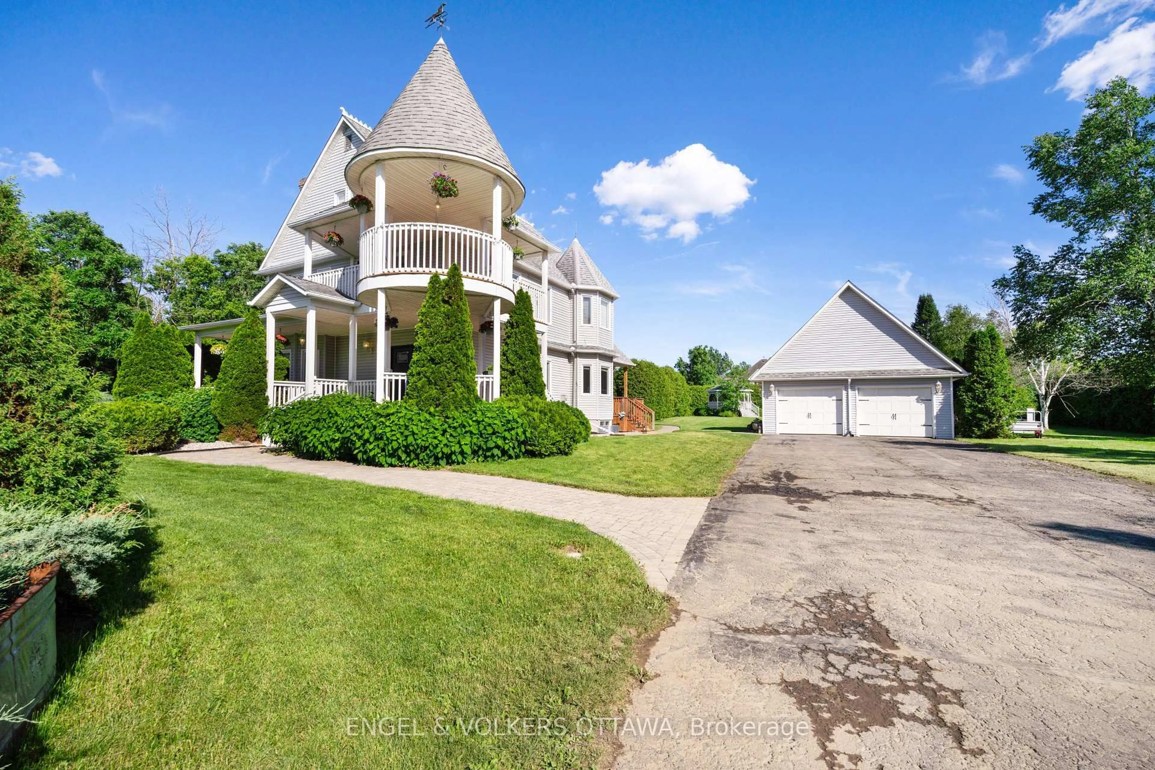 A pic from outside/outdoor area/front of a property/back of a property/a pic from drone, unknown for 2410 Concession Rd, North Grenville Ontario K0G 1J0