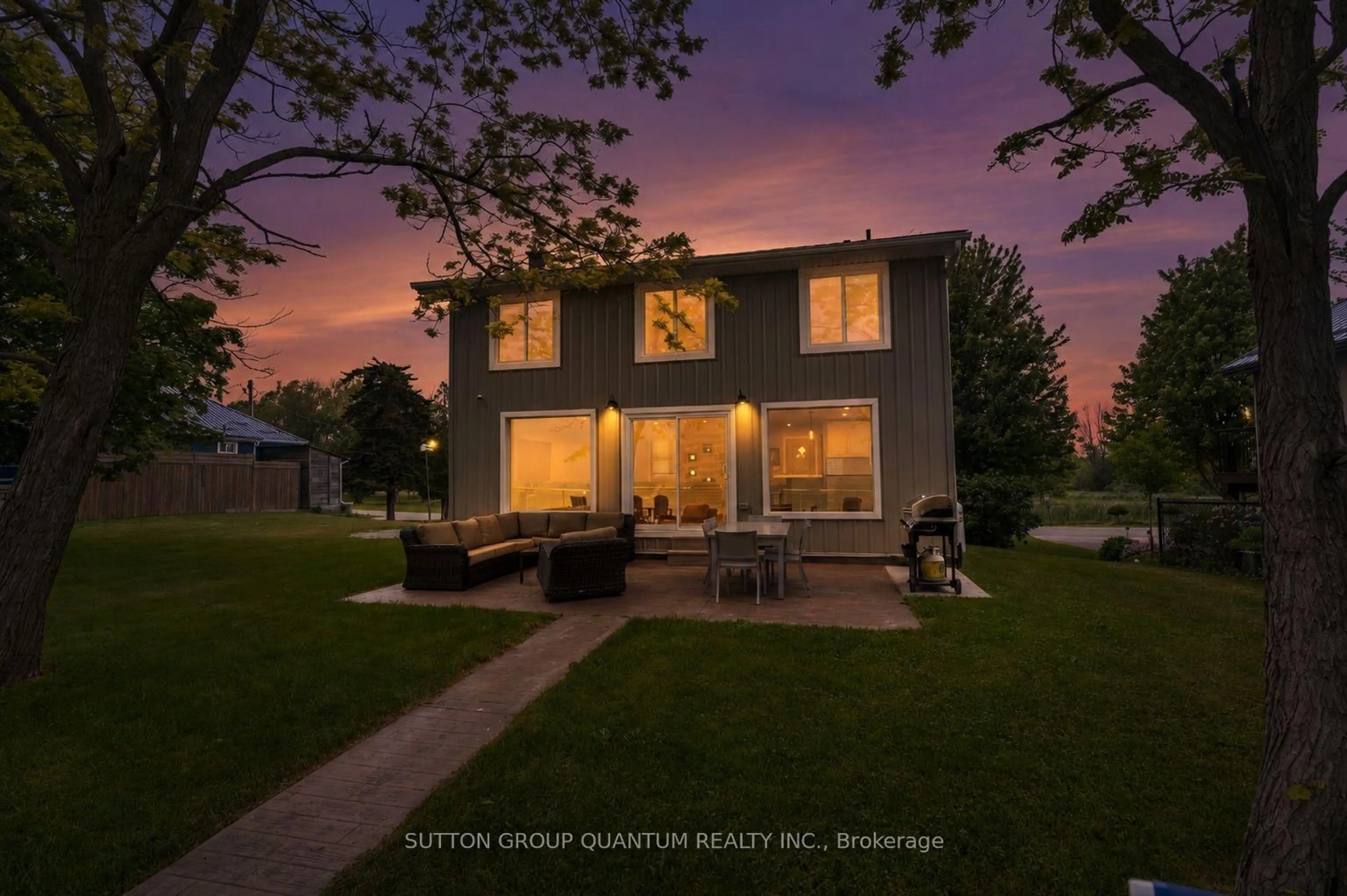 Unknown for 2118 Lakeshore Rd, Haldimand Ontario N1A 2W8