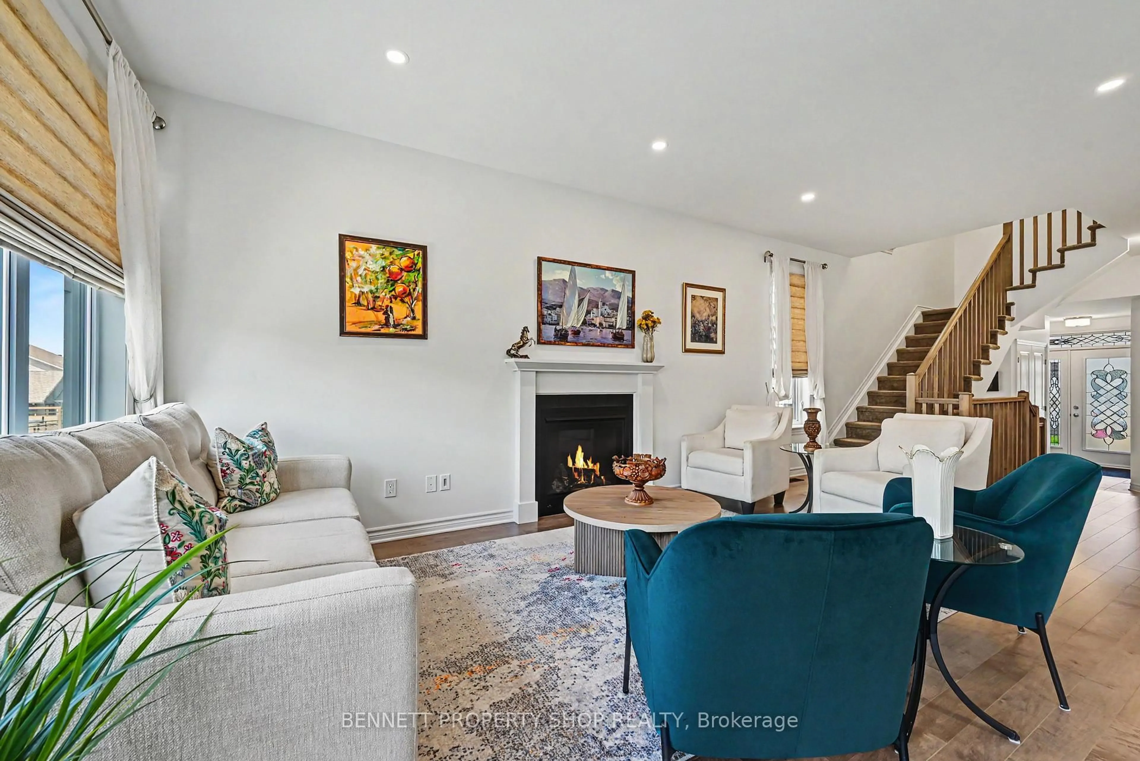 Living room with furniture, unknown for 793 Antonio Farley St, Orleans Ontario K4A 5K1