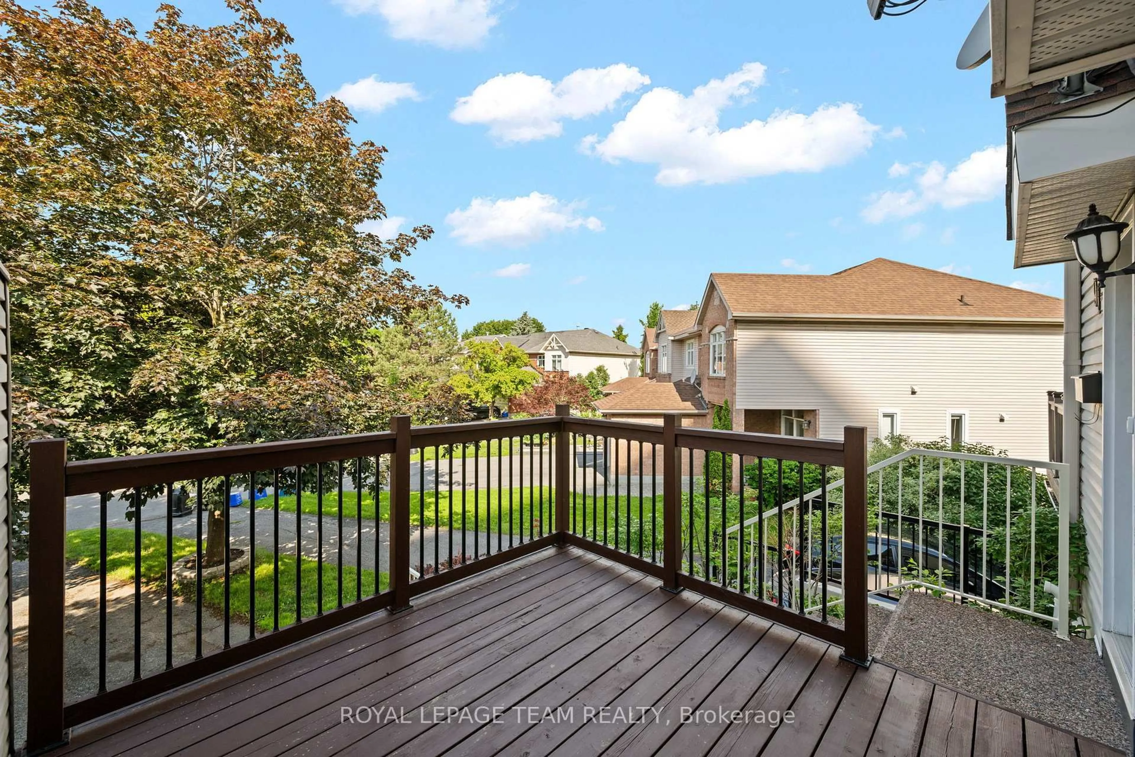 Unknown for 91 Thornbury Cres, Ottawa Ontario K2G 6C4