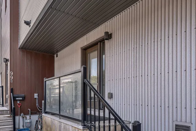 99A & 99B Concord St, Ottawa 3