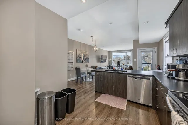 99A & 99B Concord St, Ottawa 5