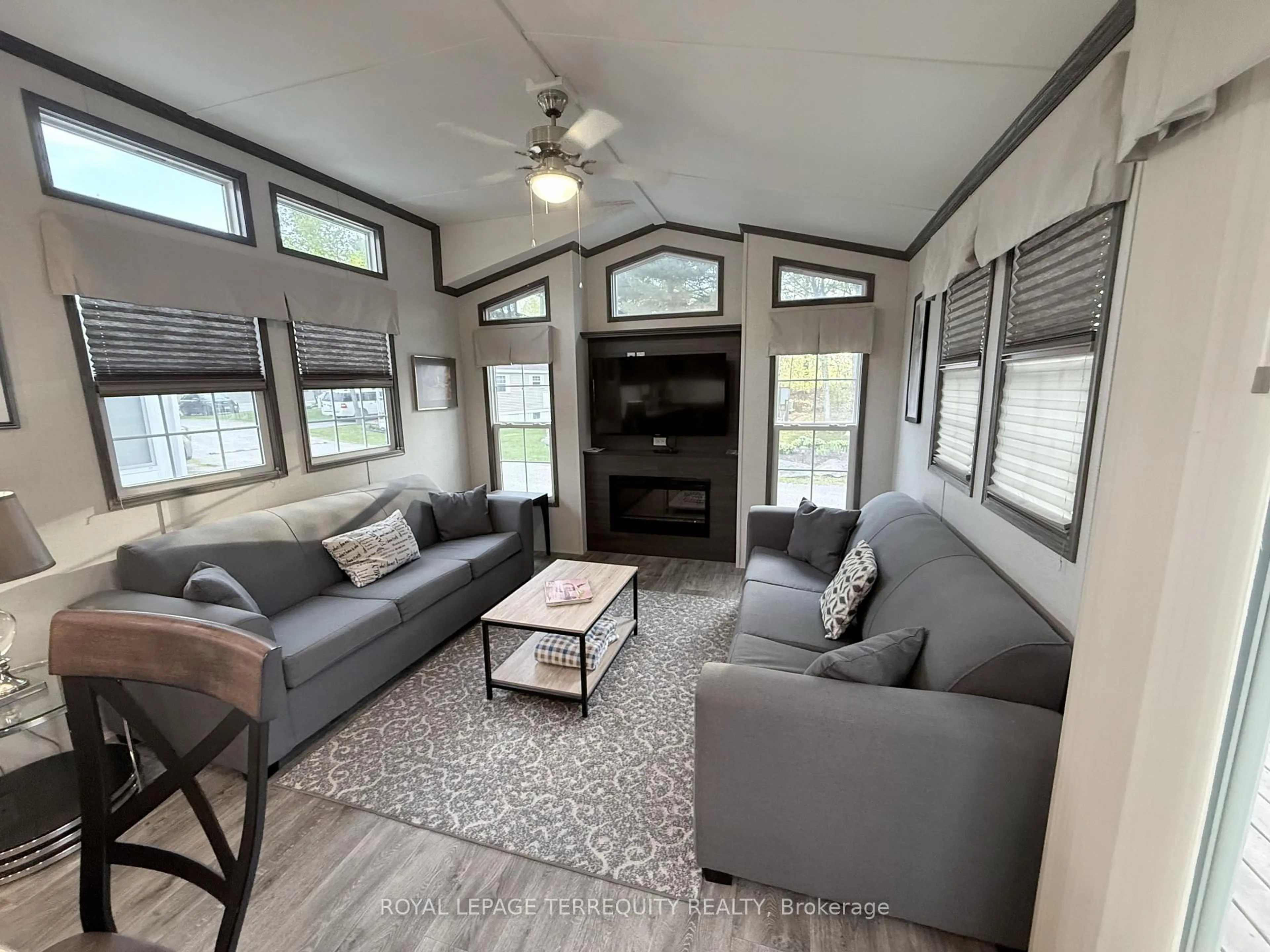 Living room with furniture, unknown for 356 Rockhaven, Selwyn Ontario K0L 2H0