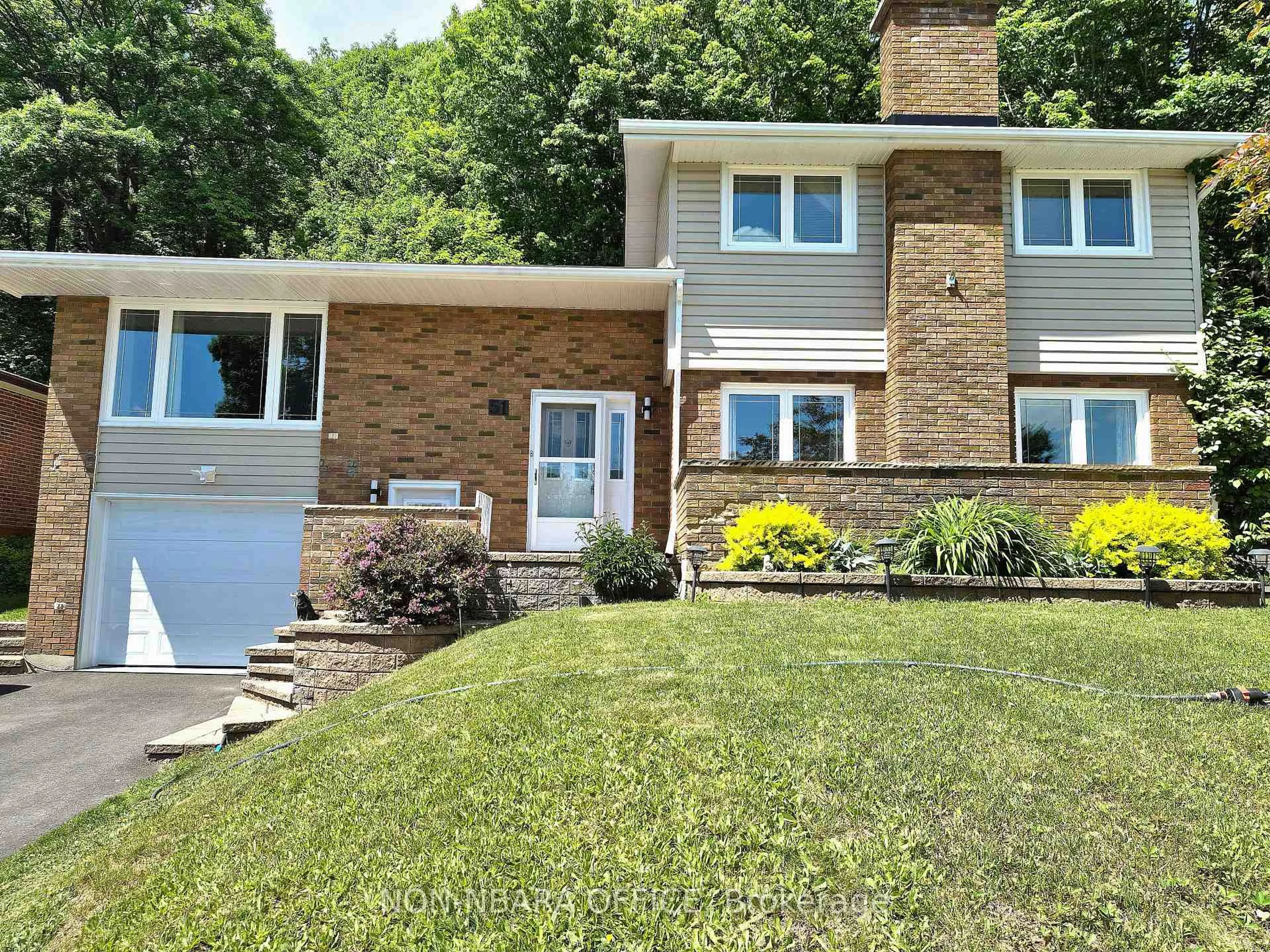 Home with vinyl exterior material, street for 51 Kathryn Cres, North Bay Ontario P1B 8P5