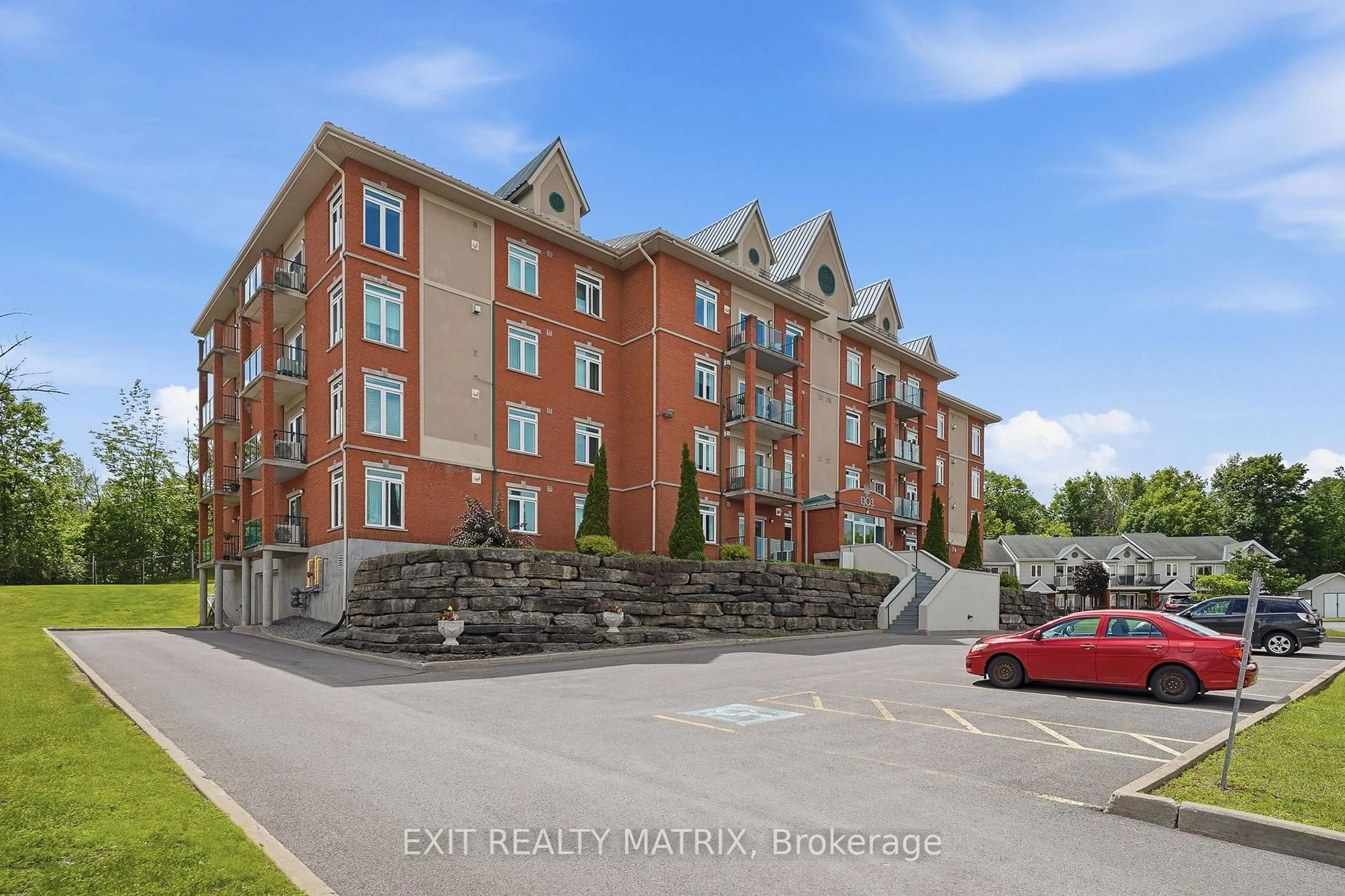 Unknown for 1303 Clement St #332, Hawkesbury Ontario K6A 3P1