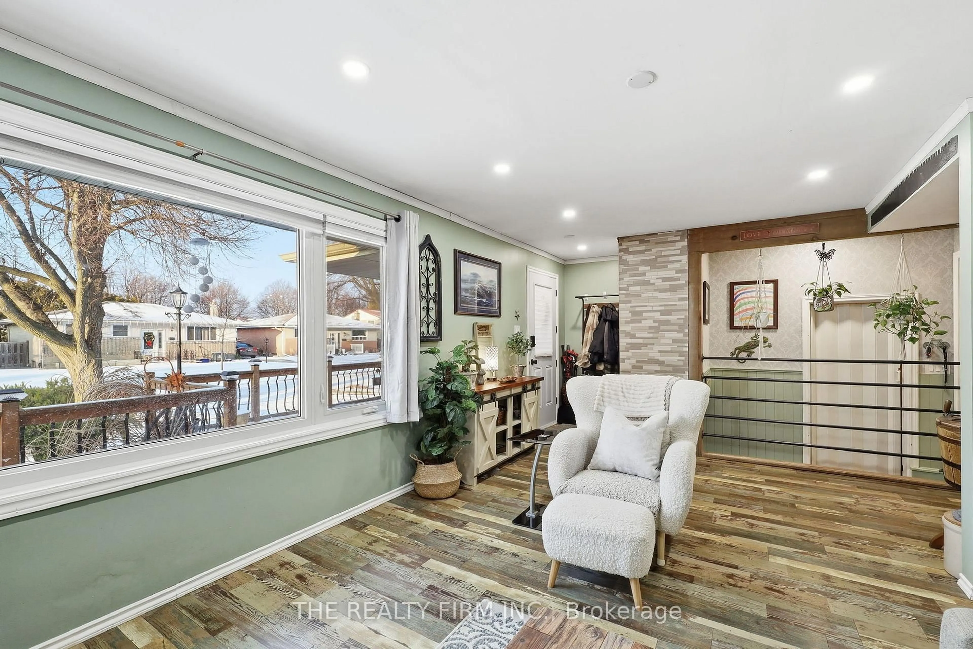 Unknown for 70 Talavera Cres, London East Ontario N5V 1K8