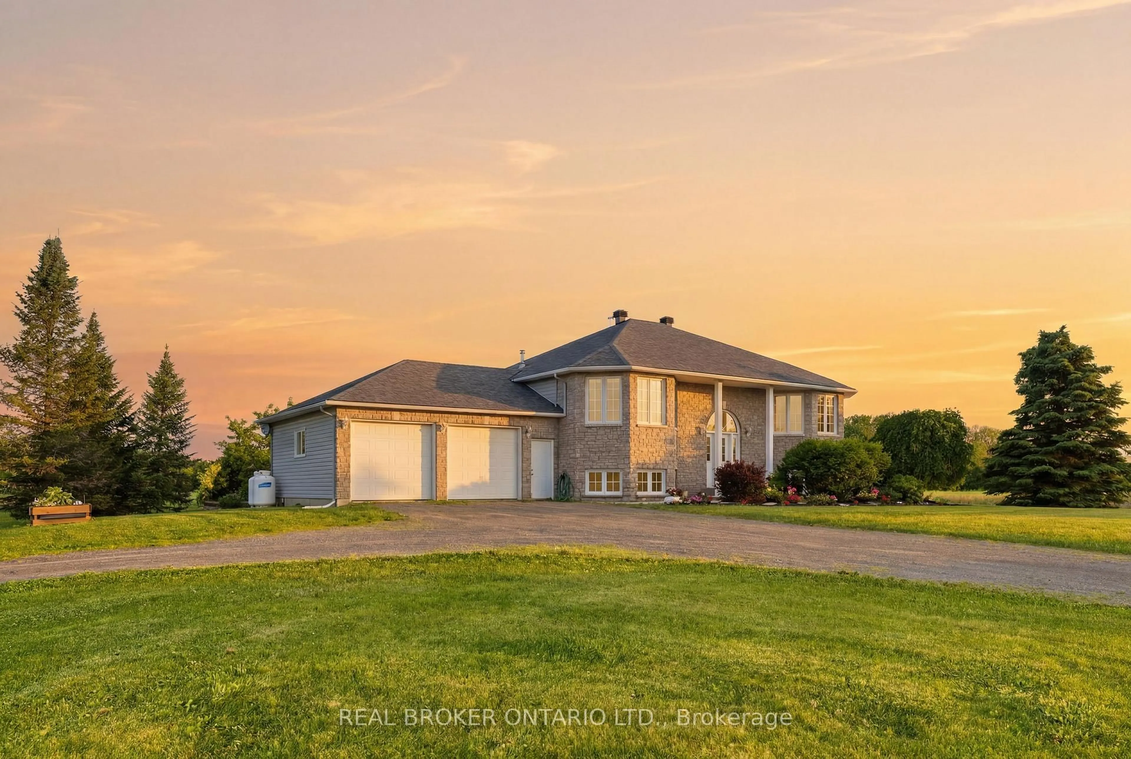 A pic from outside/outdoor area/front of a property/back of a property/a pic from drone, water/lake/river/ocean view for 1659 Lindsay Rd, North Grenville Ontario K0G 1S0