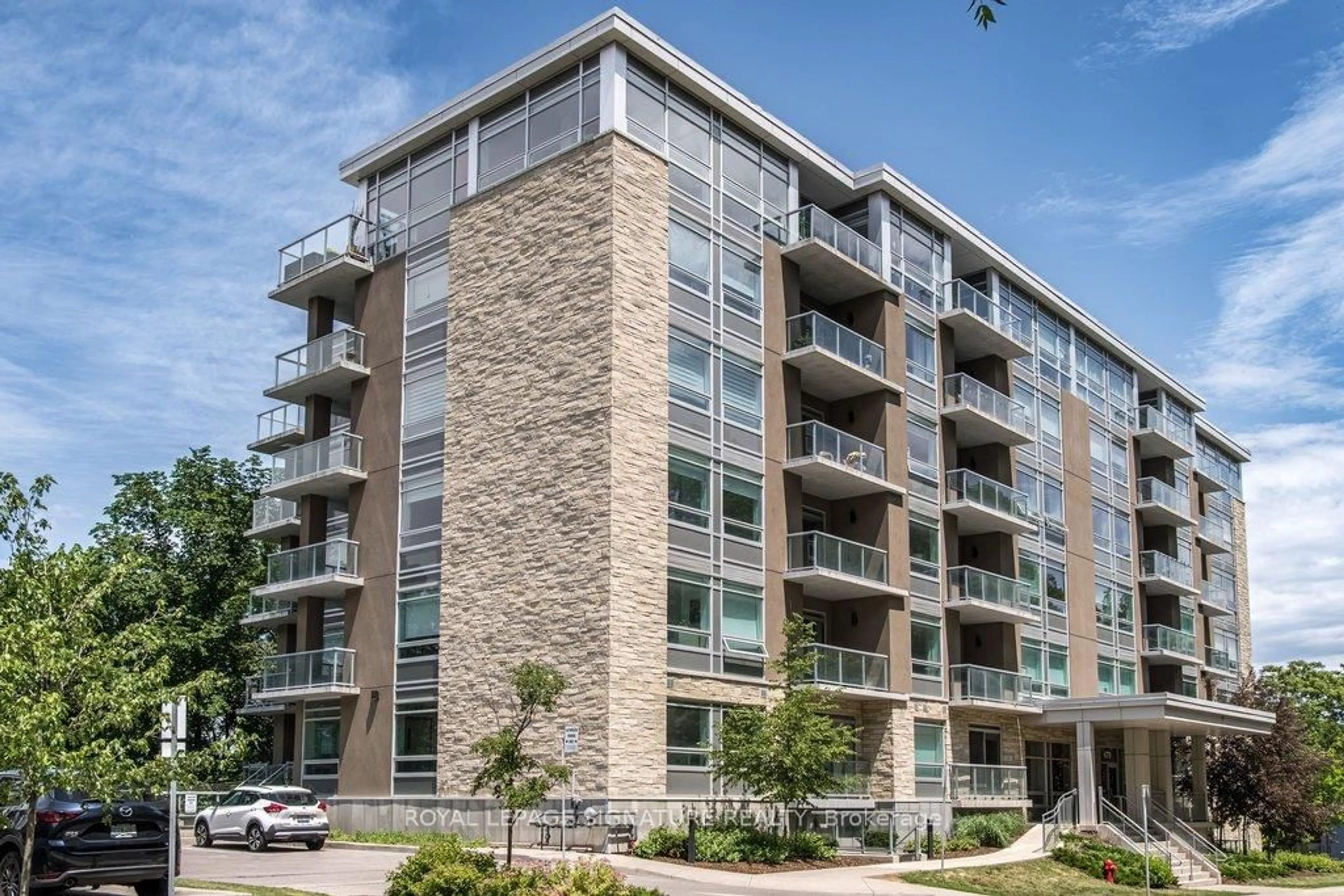 Unknown for 479 Charlton Ave #204, Hamilton Ontario L8N 0B4