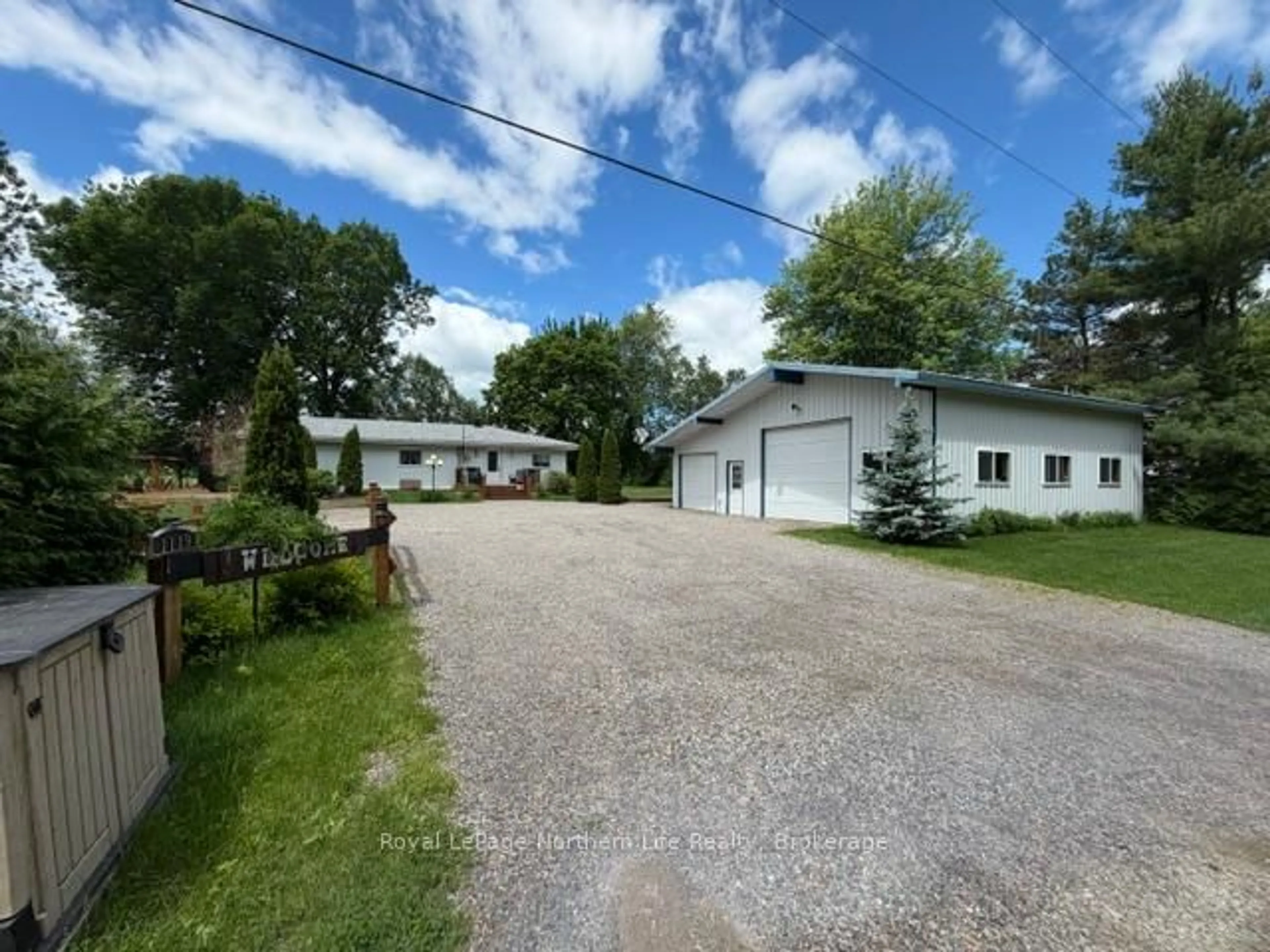 A pic from outside/outdoor area/front of a property/back of a property/a pic from drone, unknown for 1119 Quesnel Rd, West Nipissing Ontario P2B 2W2