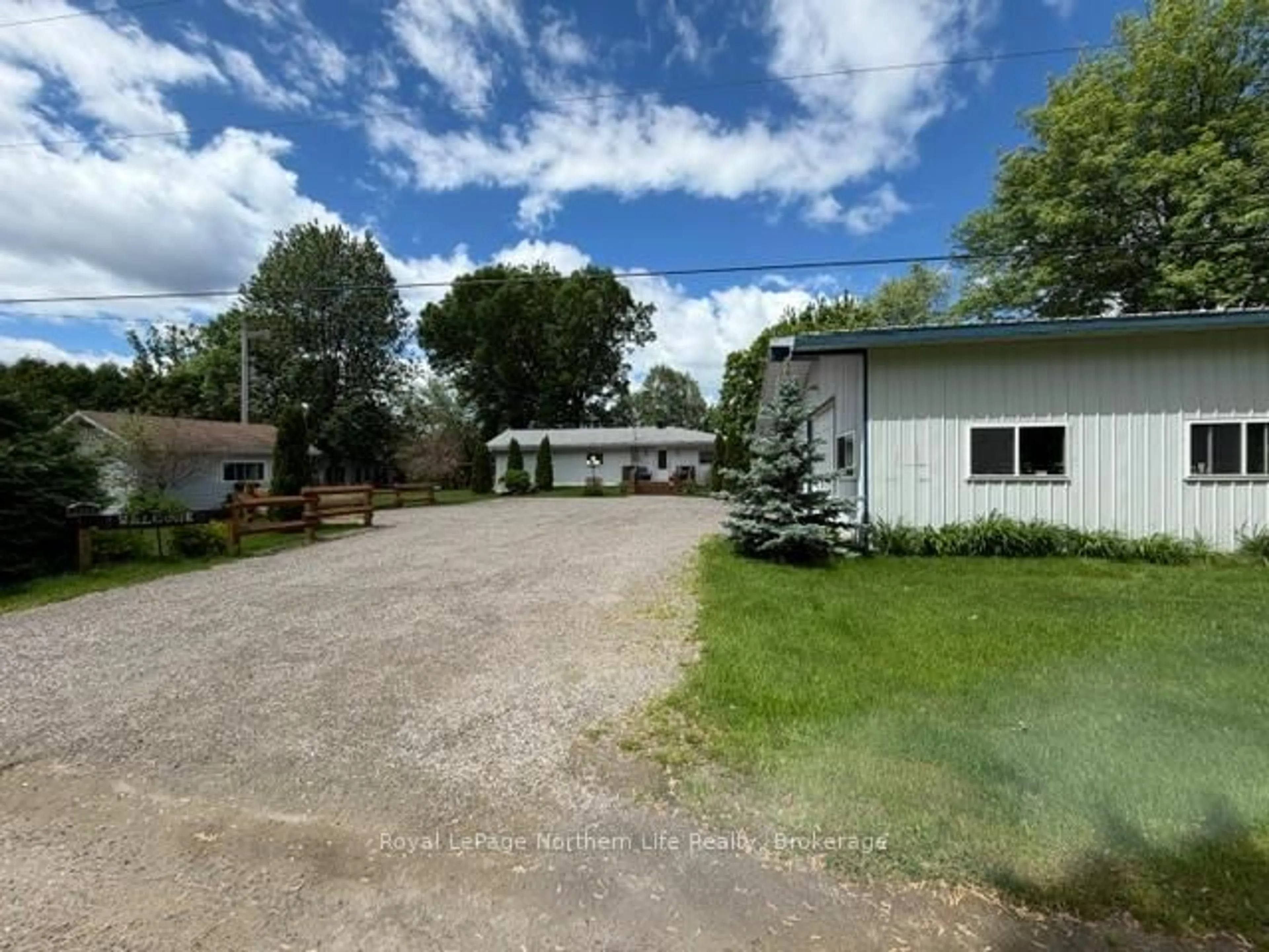 A pic from outside/outdoor area/front of a property/back of a property/a pic from drone, unknown for 1119 Quesnel Rd, West Nipissing Ontario P2B 2W2