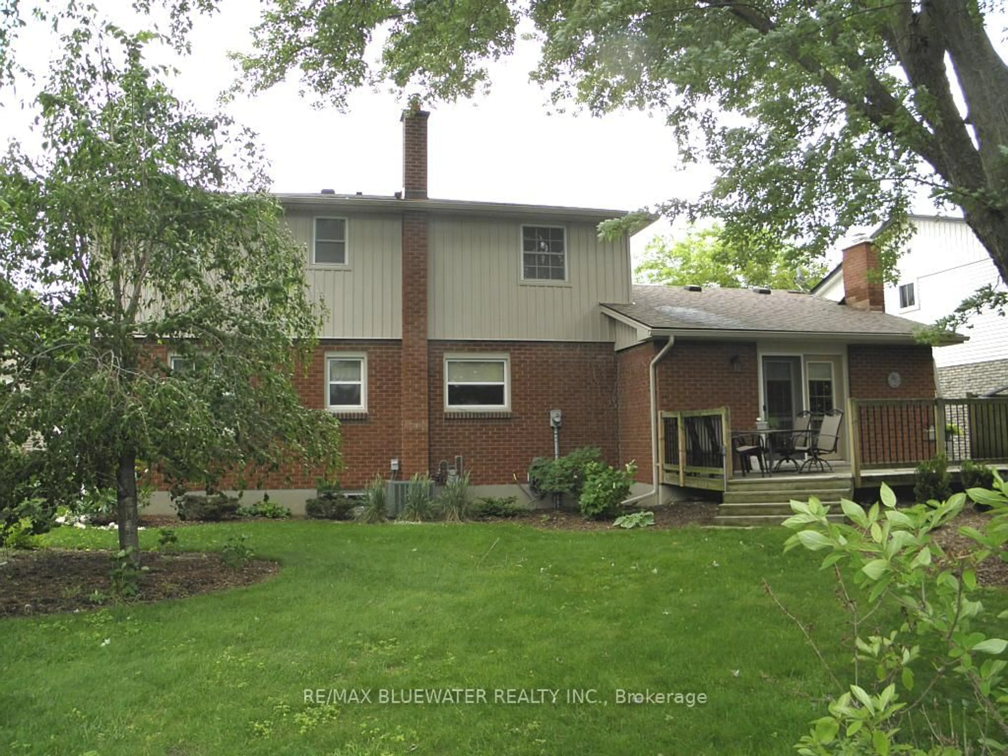 Home with brick exterior material, street for 44 Spencer Cres, London North Ontario N5X 2K6
