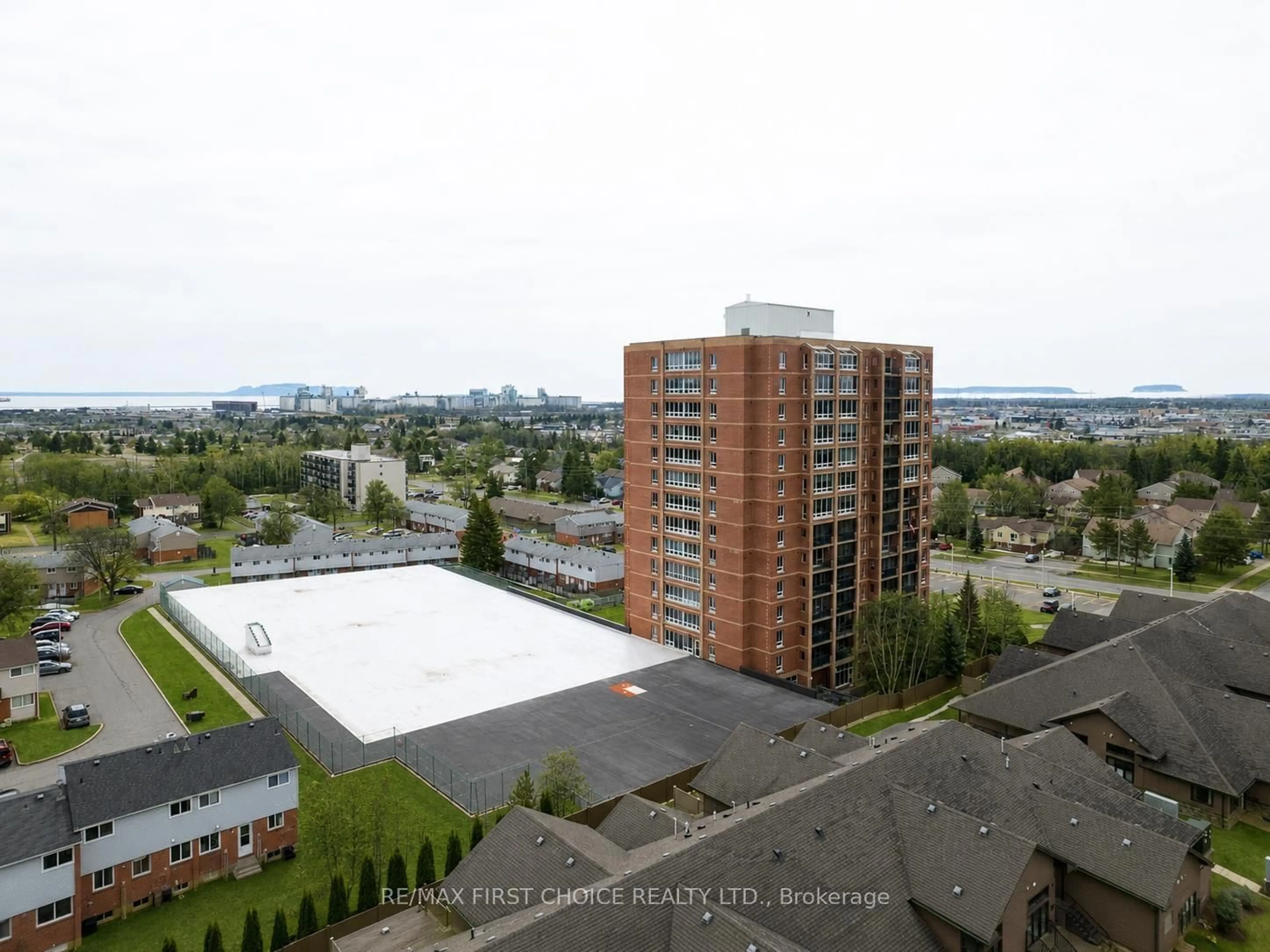 A pic from outside/outdoor area/front of a property/back of a property/a pic from drone, city buildings view from balcony for 590 Beverly St #802, Thunder Bay Ontario P7B 6H1