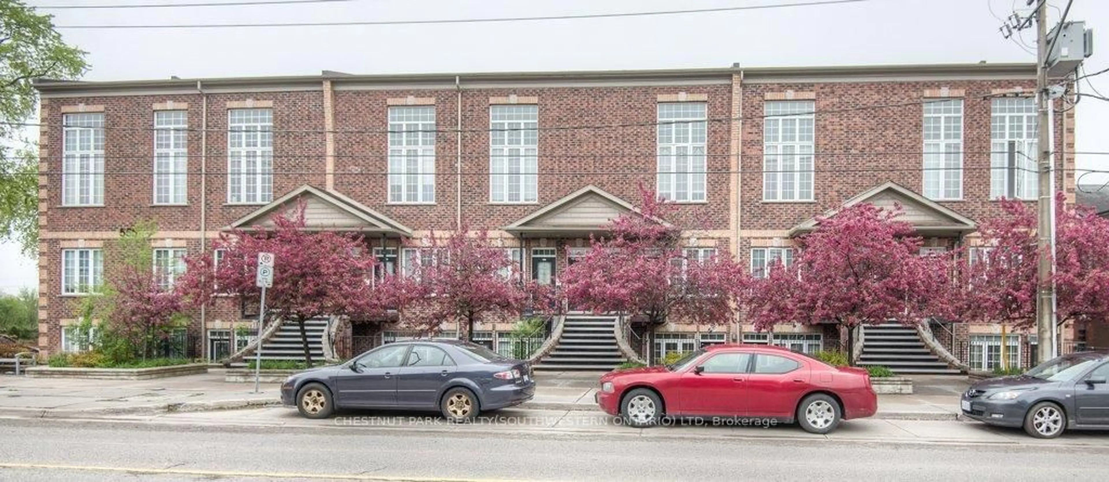Unknown for 555 King St #201, Kitchener Ontario N2G 2L9