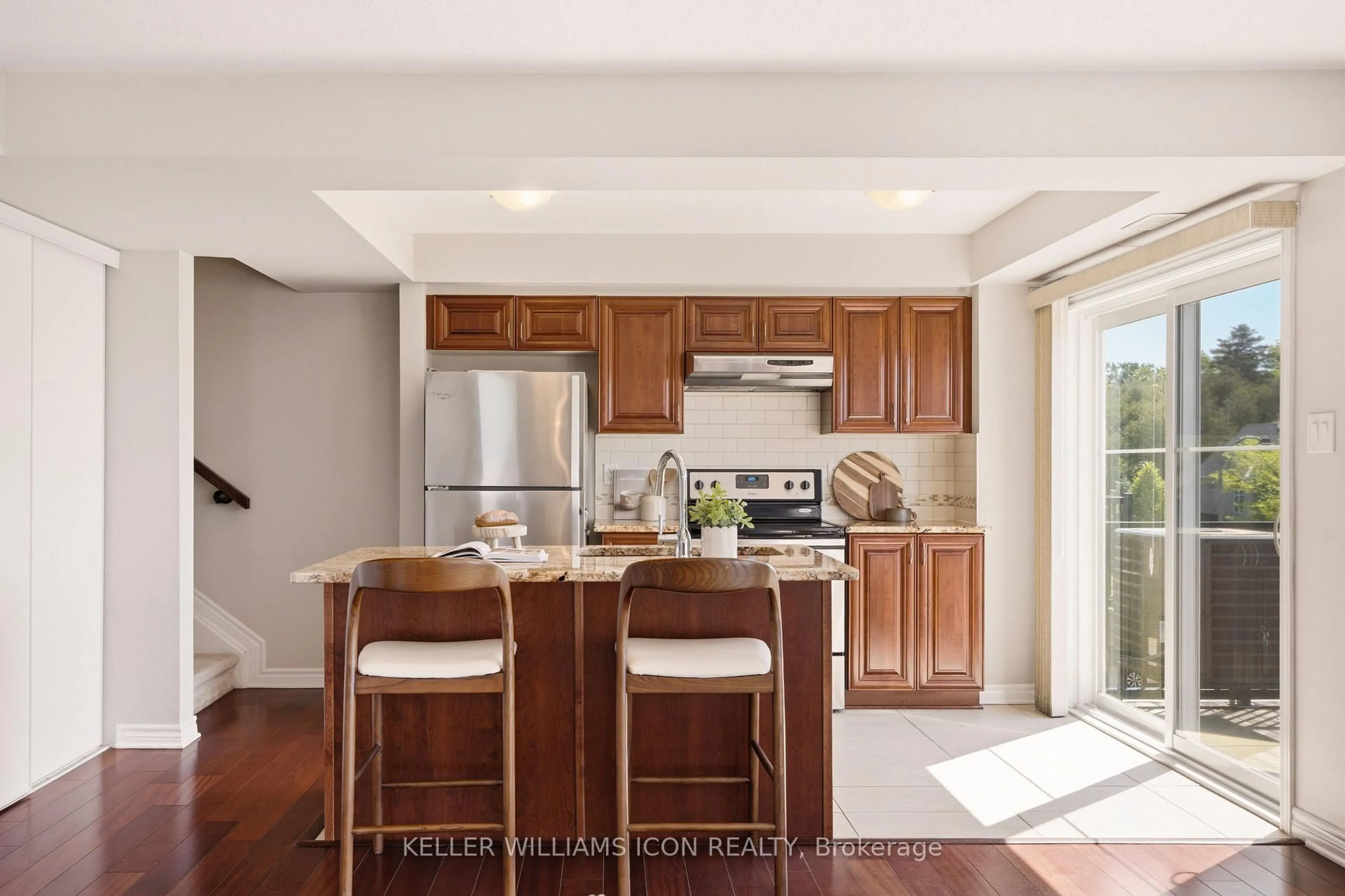 Open concept kitchen, unknown for 528 Clearbrook Dr, Ottawa Ontario K2J 5X5
