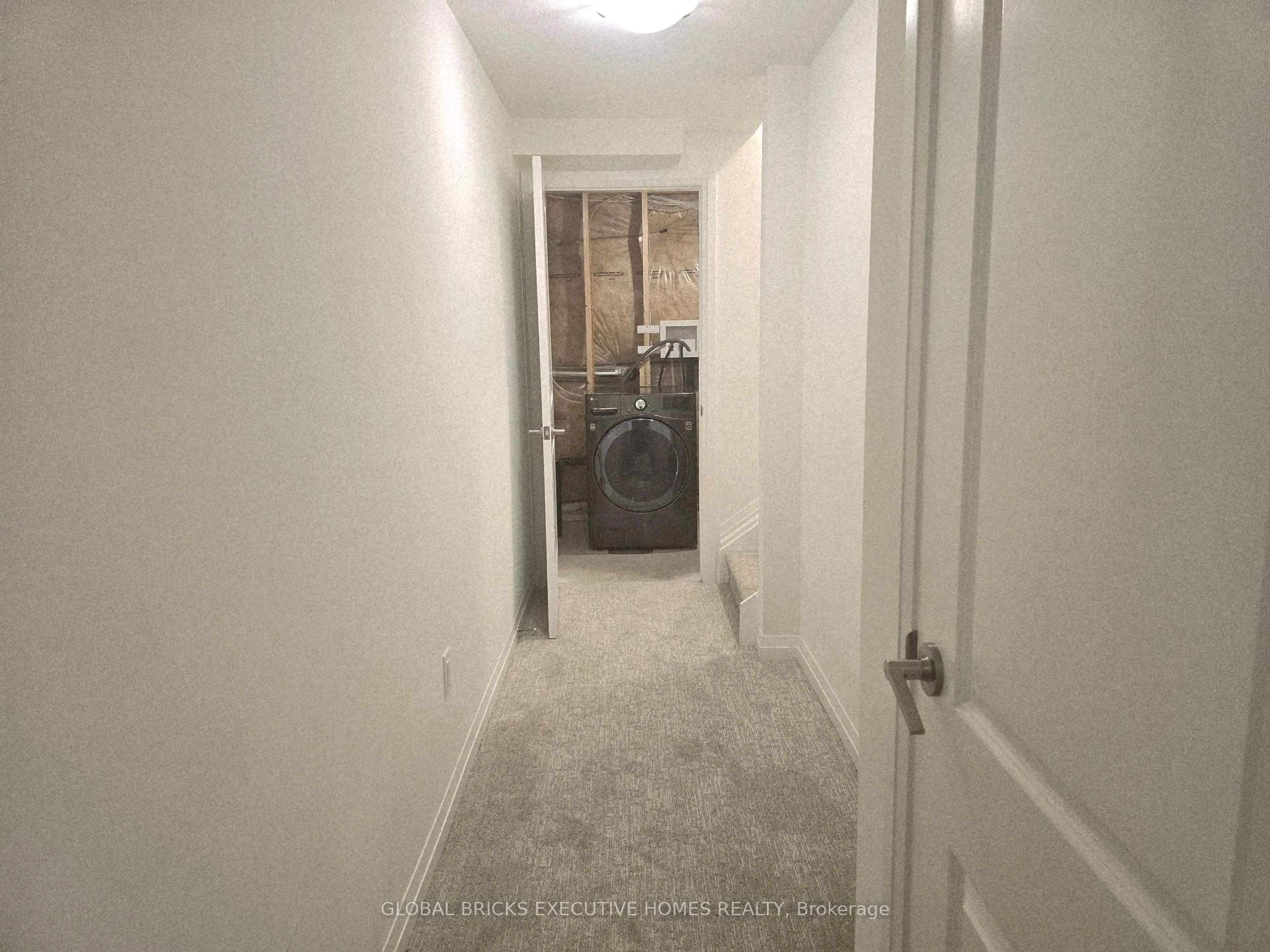A pic of a room for 31 Saffron Way, Pelham Ontario L3B 5N5