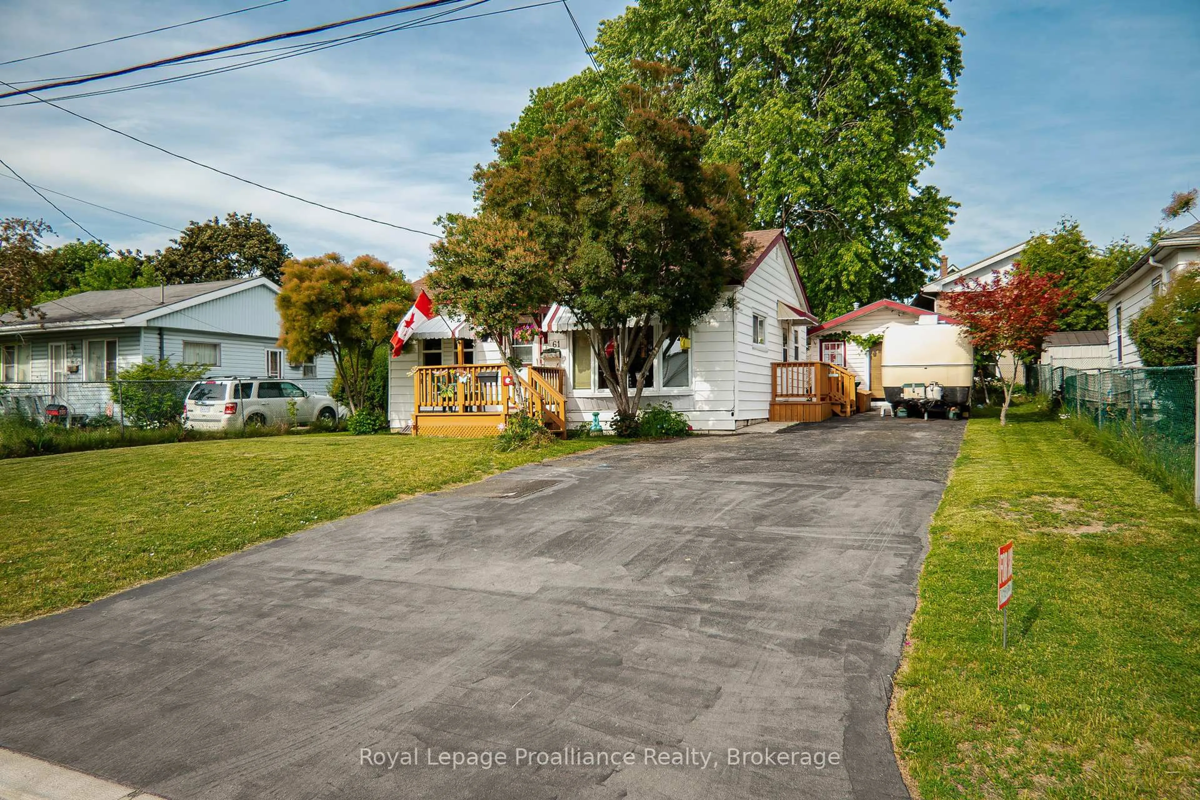 A pic from outside/outdoor area/front of a property/back of a property/a pic from drone, street for 61 Orchard Dr, Belleville Ontario K8P 2K6