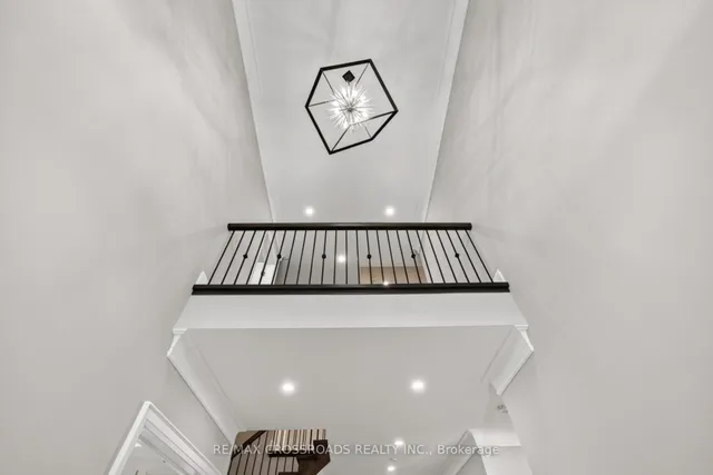 11 Oakley Crt, Hamilton 4