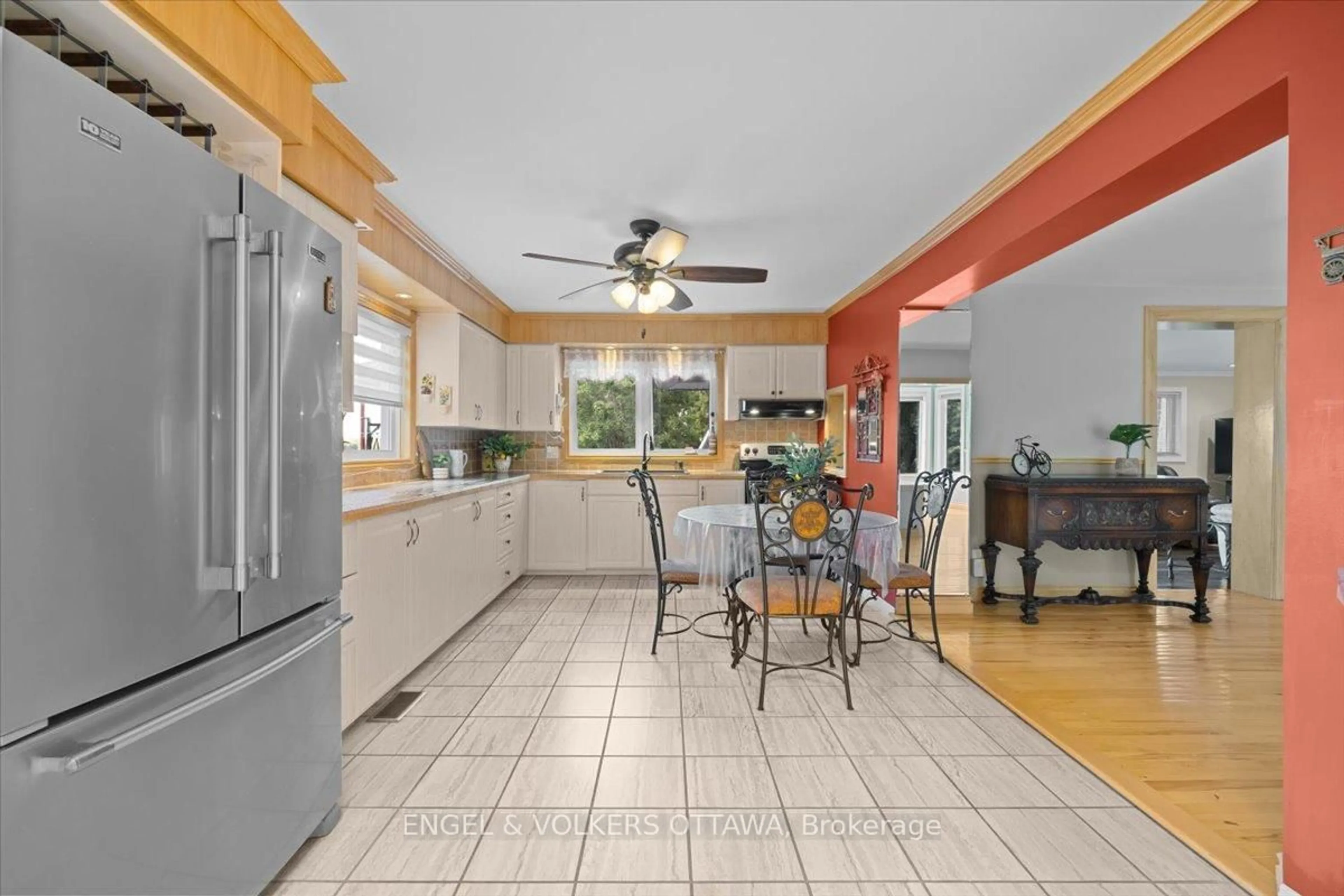 Open concept kitchen, ceramic/tile floor for 2481 Manse Rd, Ottawa Ontario K4C 1C6