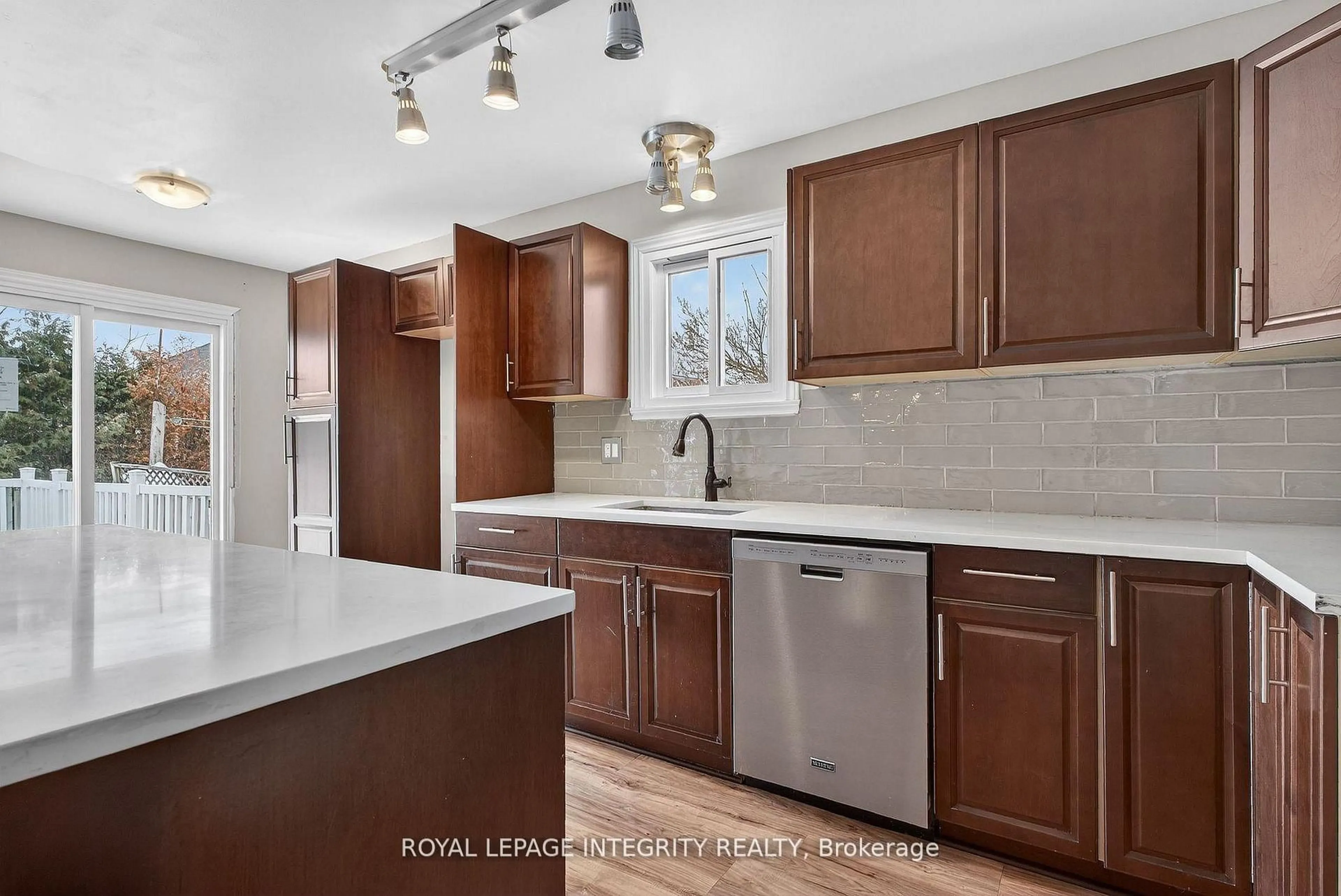 Open concept kitchen, ceramic/tile floor for 3064 Rue Principale St, Alfred and Plantagenet Ontario K0A 3K0
