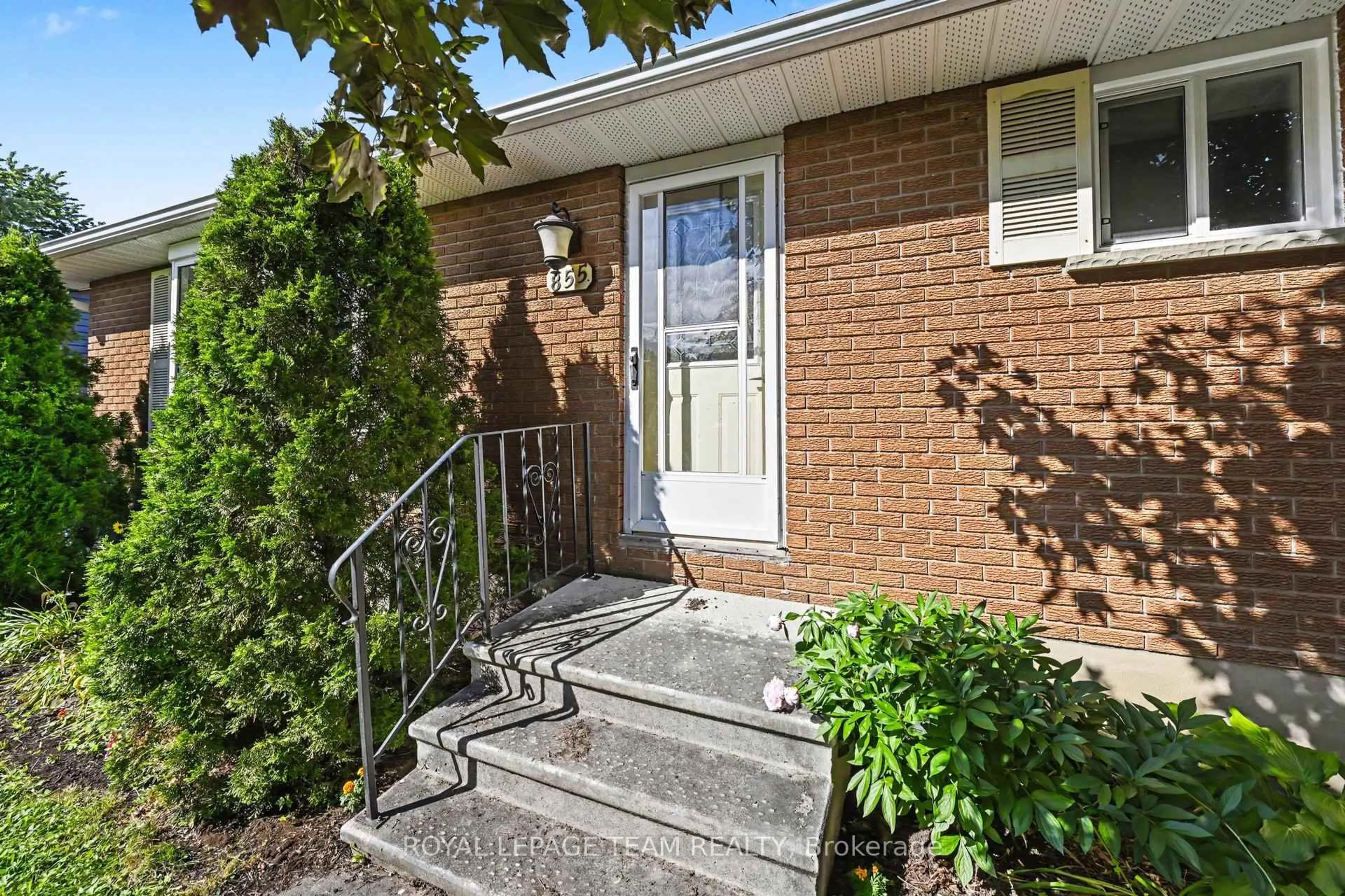 Unknown for 855 Kedrosky Dr, Renfrew Ontario K7V 4C8