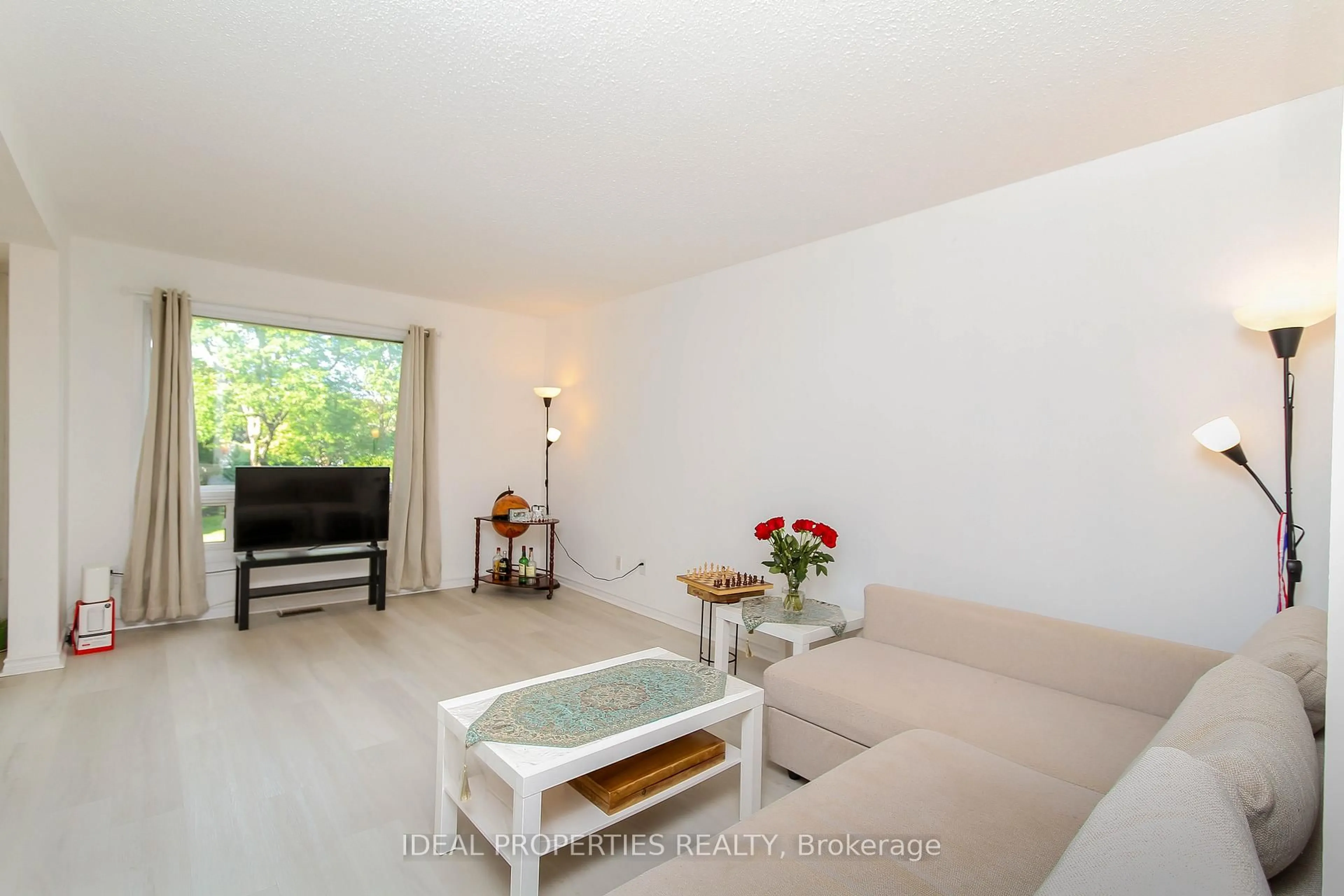 Living room with furniture, unknown for 2415 Southvale Cres #26, Ottawa Ontario K1B 4T9
