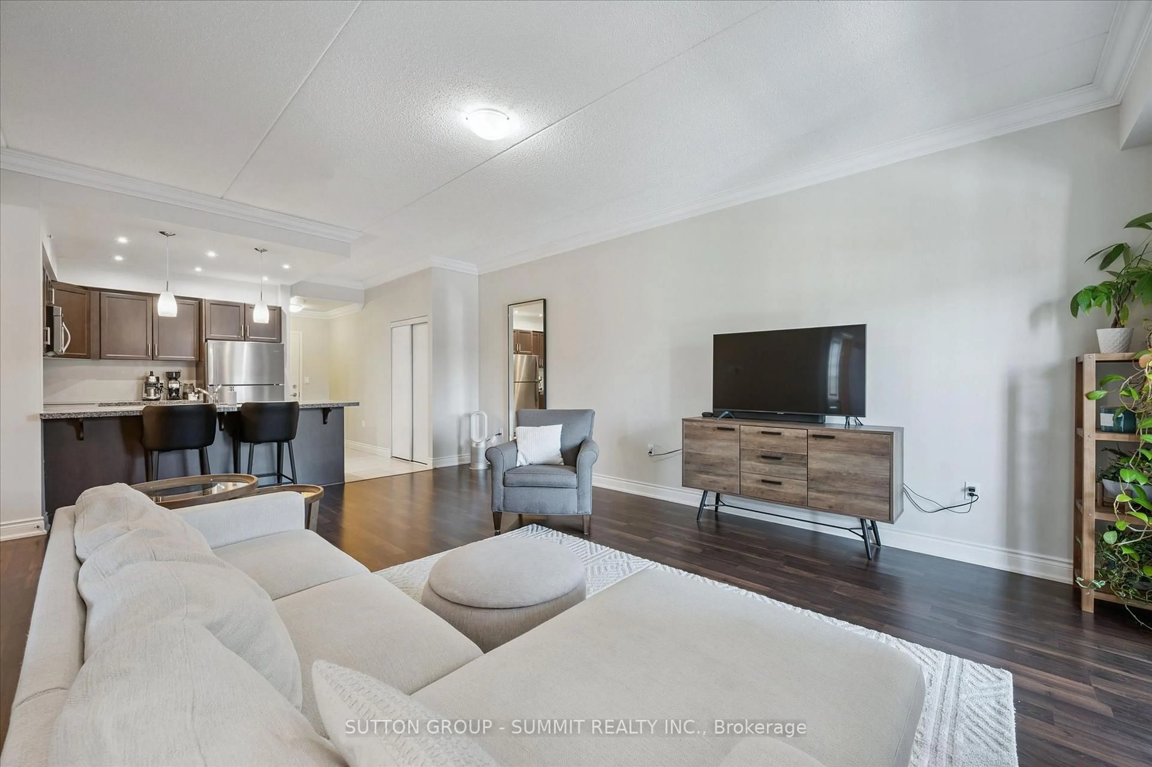 Living room with furniture, unknown for 1077 GORDON St #242, Guelph Ontario N1E 0E3