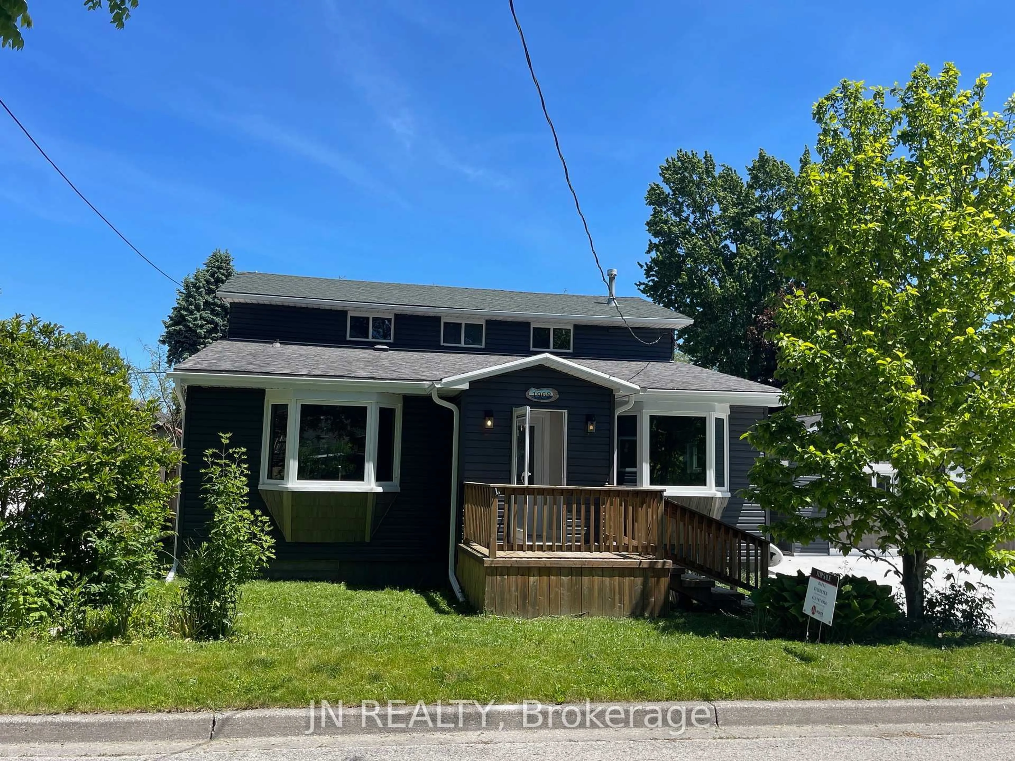 Unknown for 1962 Franklin Ave, Sarnia Ontario N0N 1C0