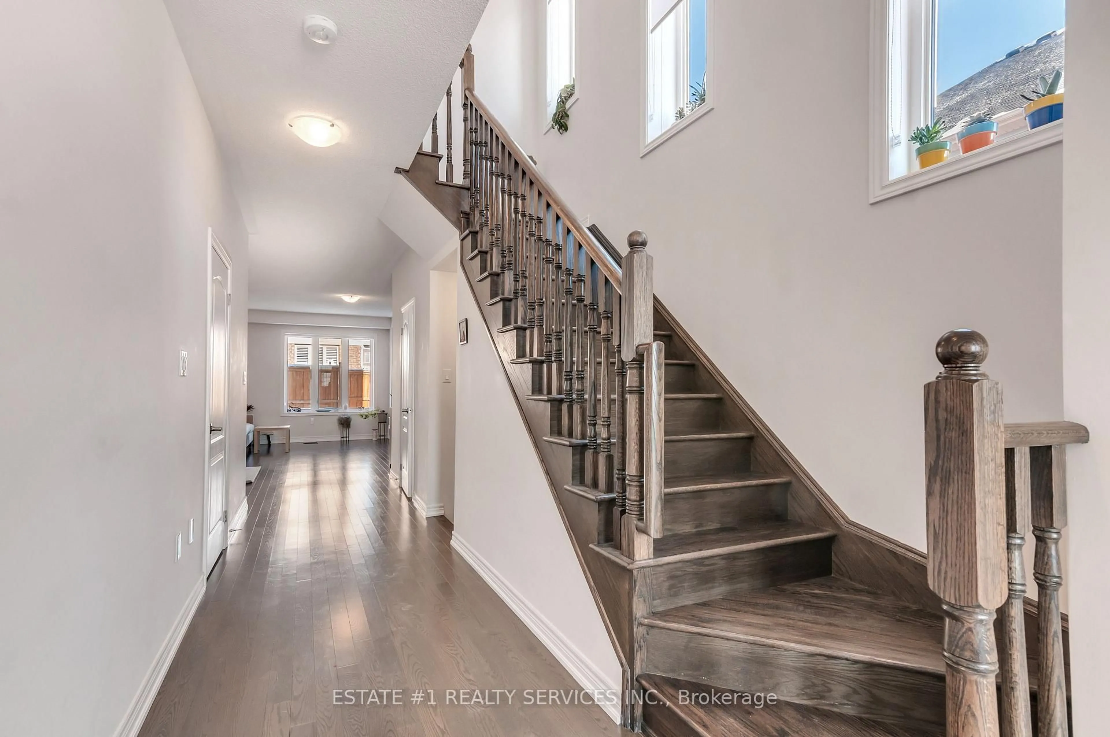 Stairs for 116 Mutrie Blvd, Guelph/Eramosa Ontario N0B 2K0