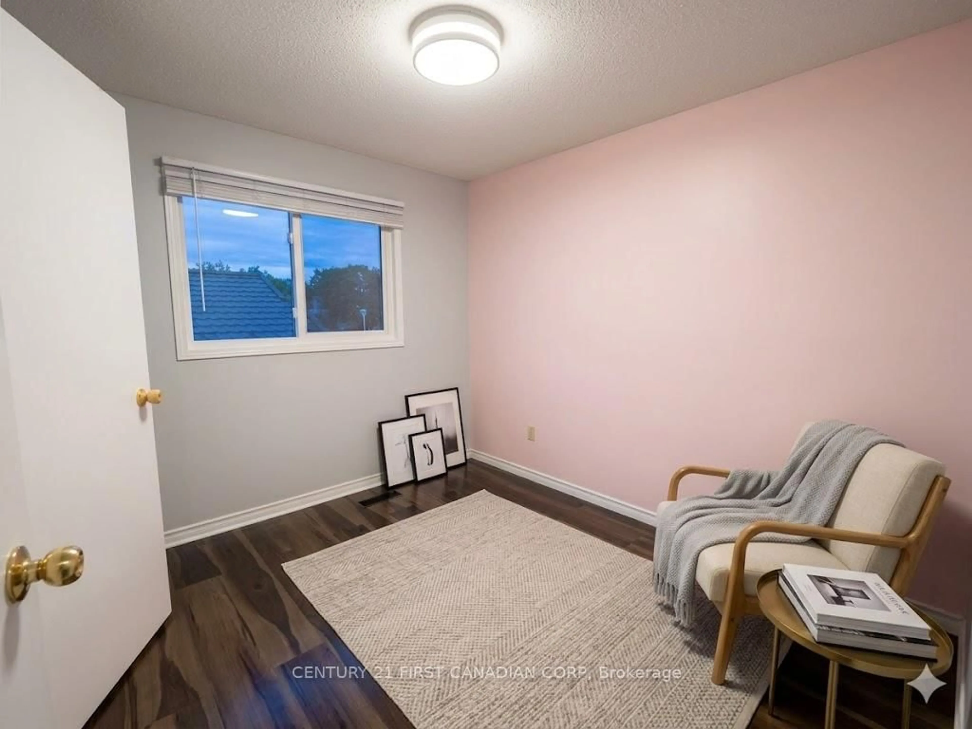 A pic of a room for 1470 Aldersbrook Rd, London North Ontario N6G 3V7